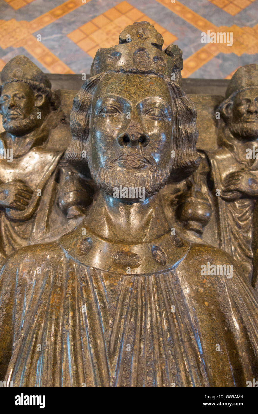 The tomb of King John of England  / King John's effigy at Worcester Cathedral, Worcester. UK. Stock Photo
