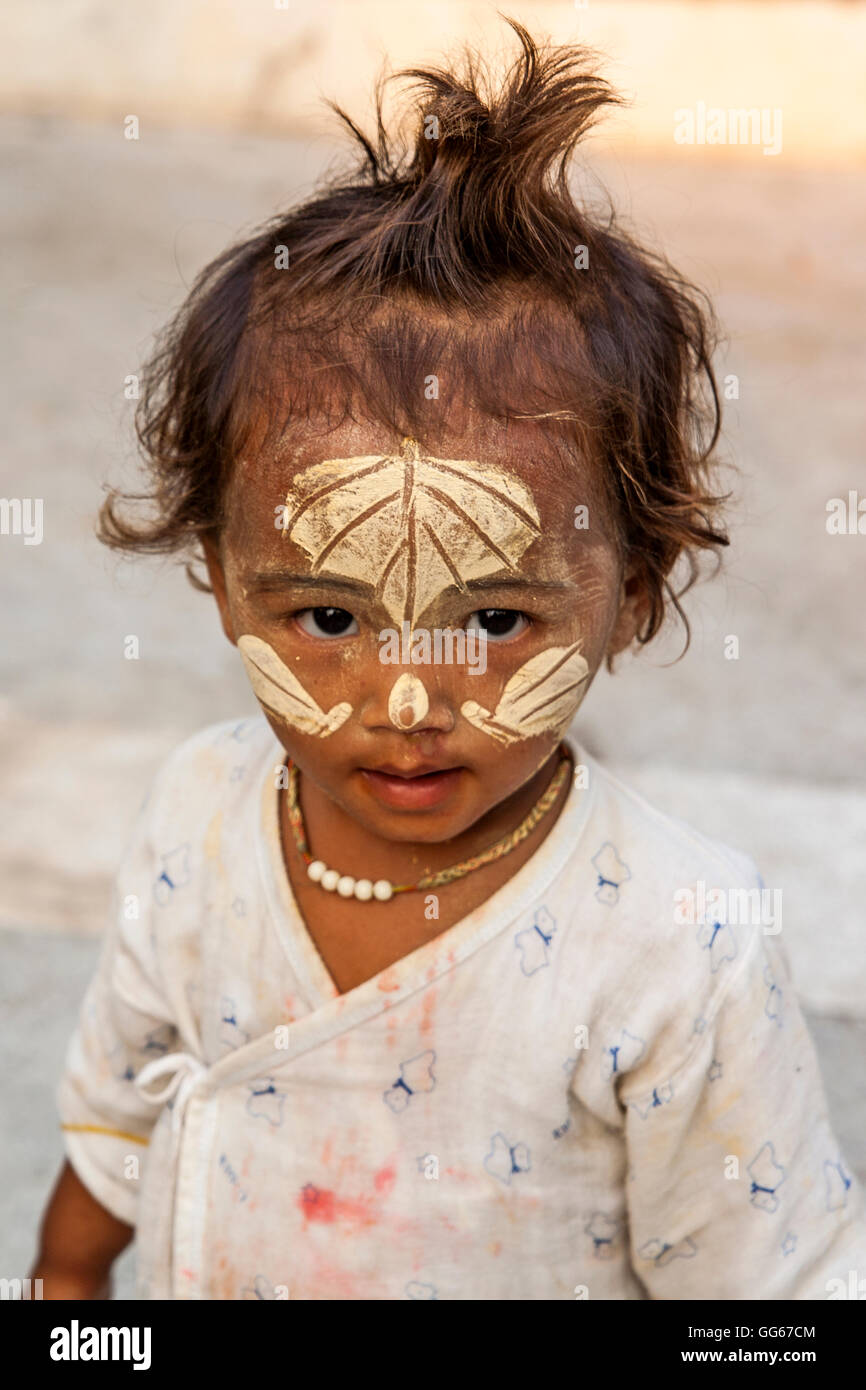 Burma girl painting hires stock photography and images Alamy