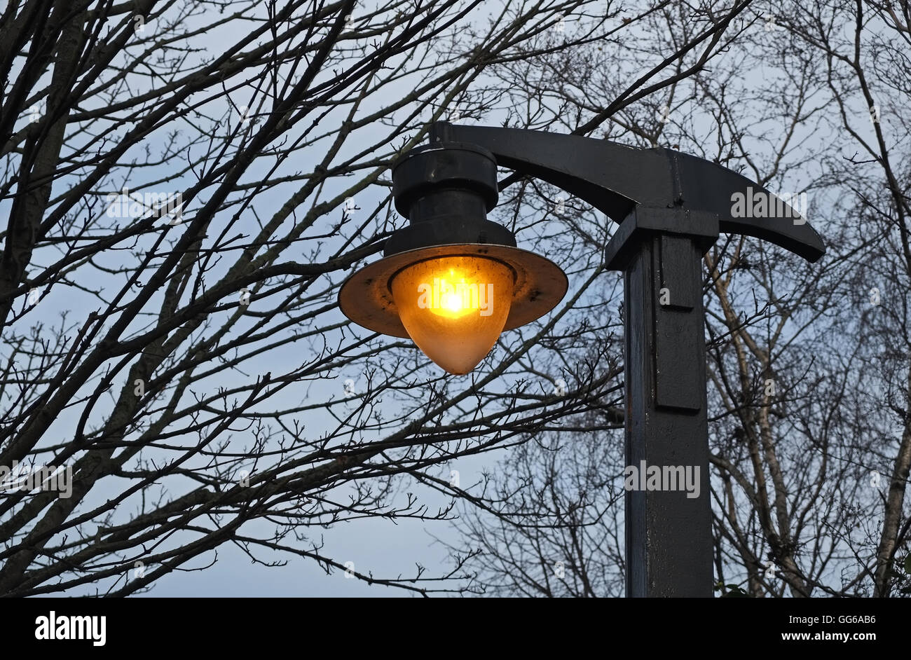 Art deco street lamp deals