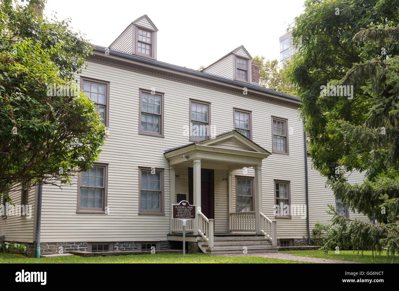 Landmarked Blackwell House on Roosevelt Island in style