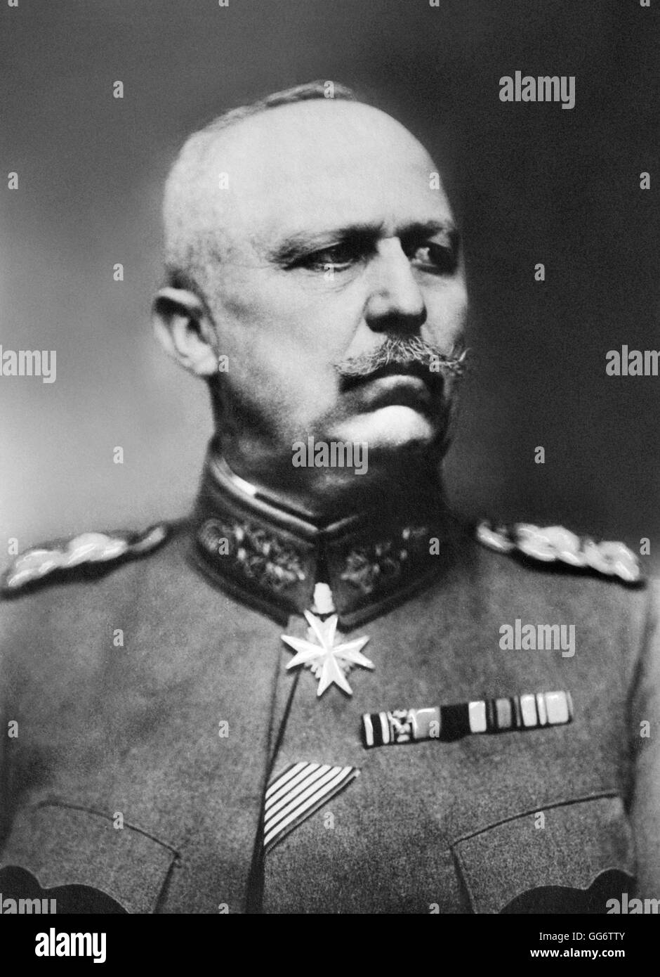Erich Ludendorff. Portrait of General Erich Ludendorff (1865-1937), deputy to the Chief of General Staff of the German army from August 1916 onwards. Photo from Bain News Service, date unknown. Stock Photo