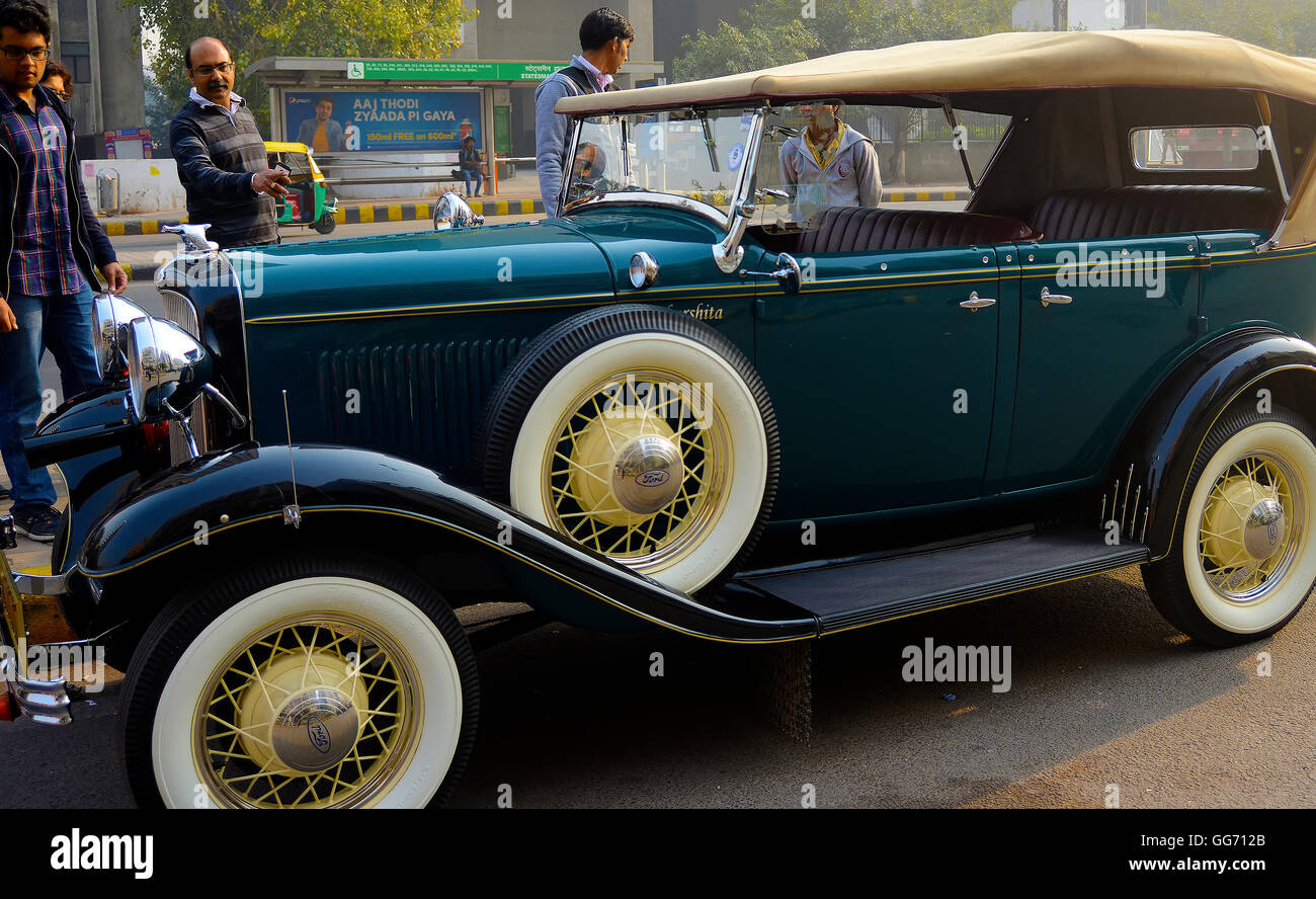 Statesman vintage car rally delhi hires stock photography and images