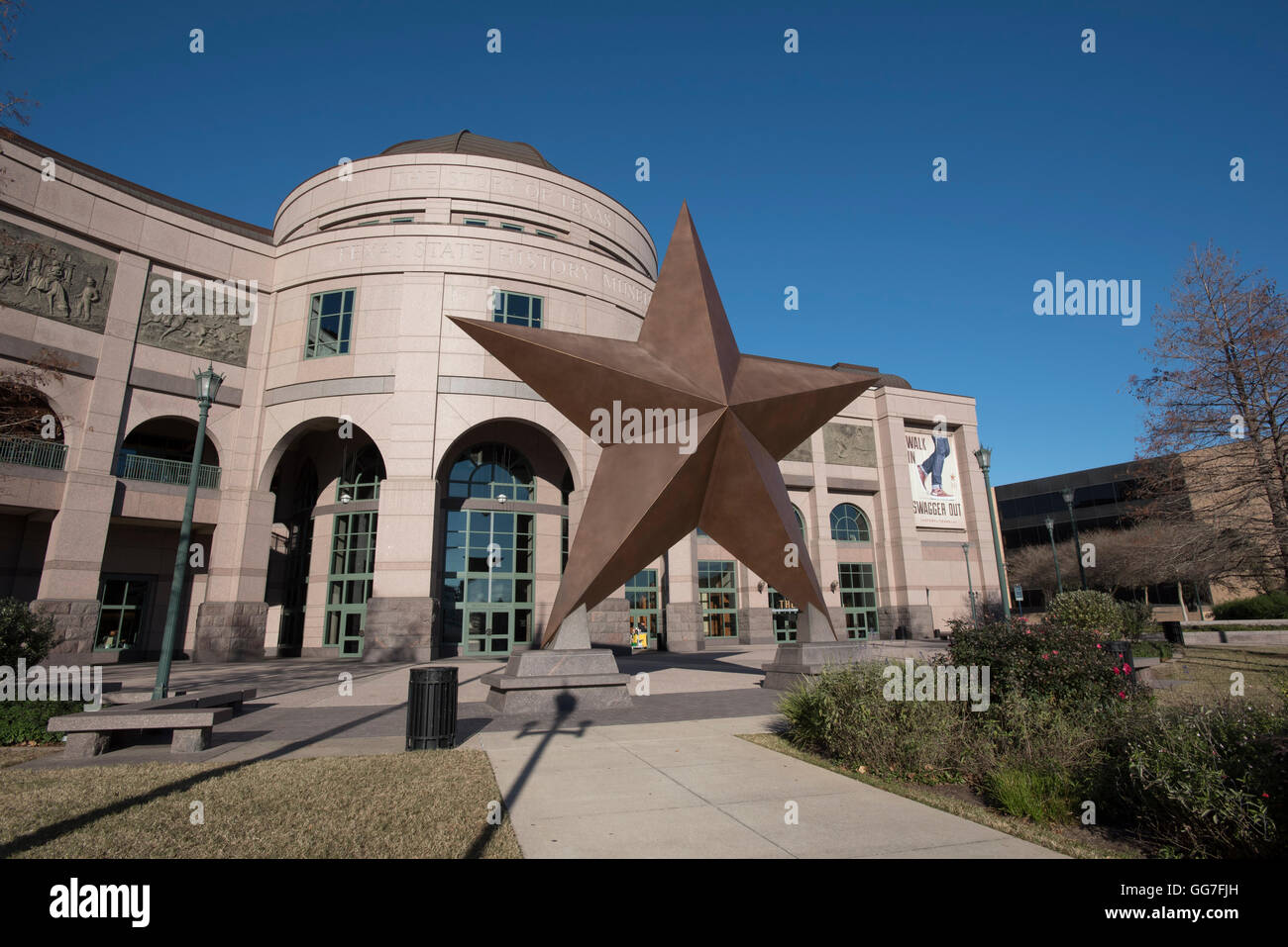 Entrance to Bob Bullock Texas History Museum featuring large bronze star Stock Photo