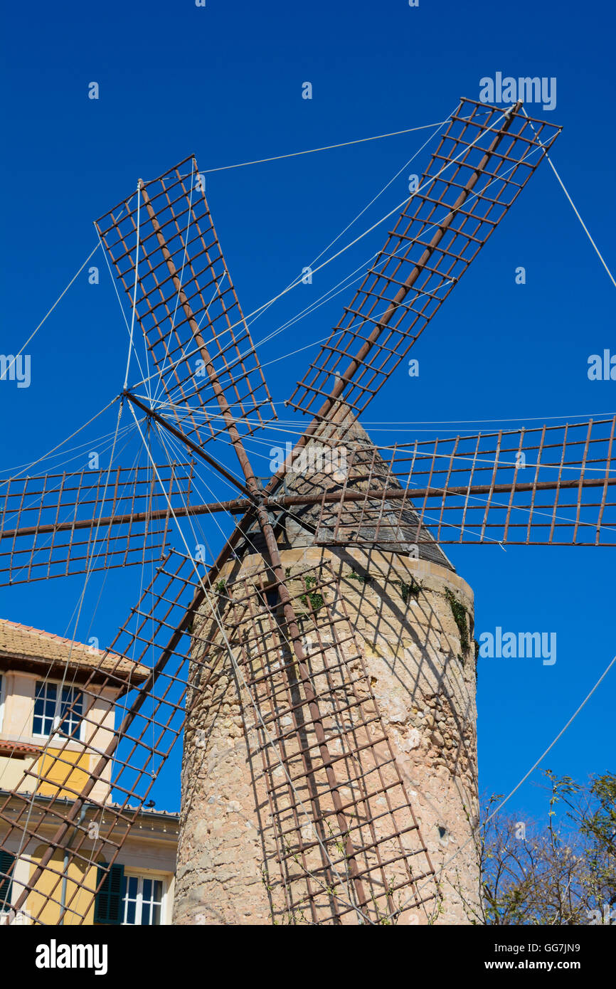 Windmills at Paseo Maritimo, Palma, Plaza Santo Domingo de la Calzada, Palma,  Mallorca, Spain – Balearic Islands Stock Photo - Alamy