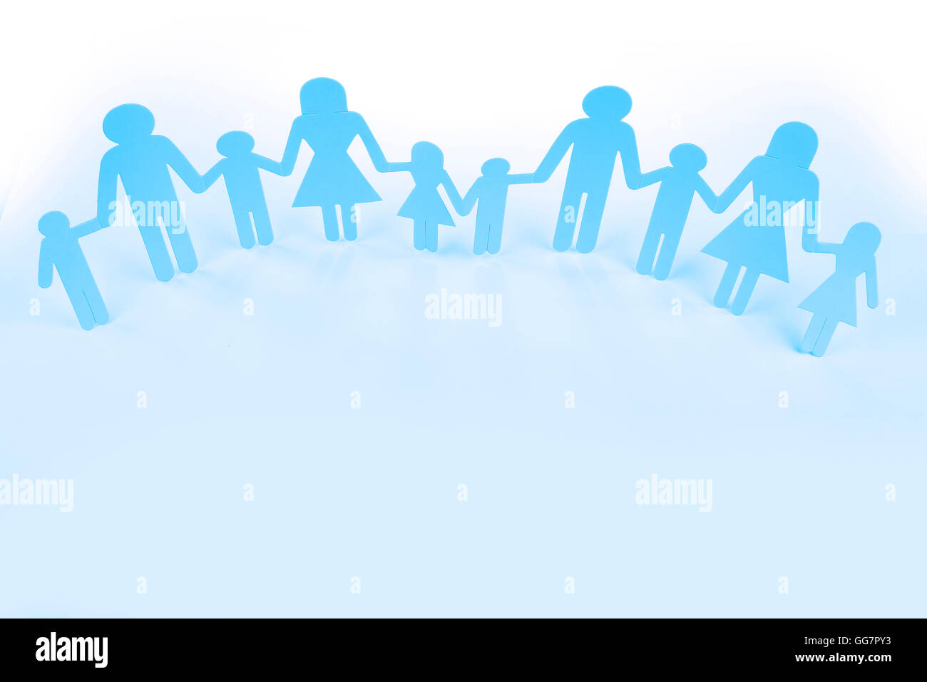 Family paper chain cutout holding hands Stock Photo - Alamy