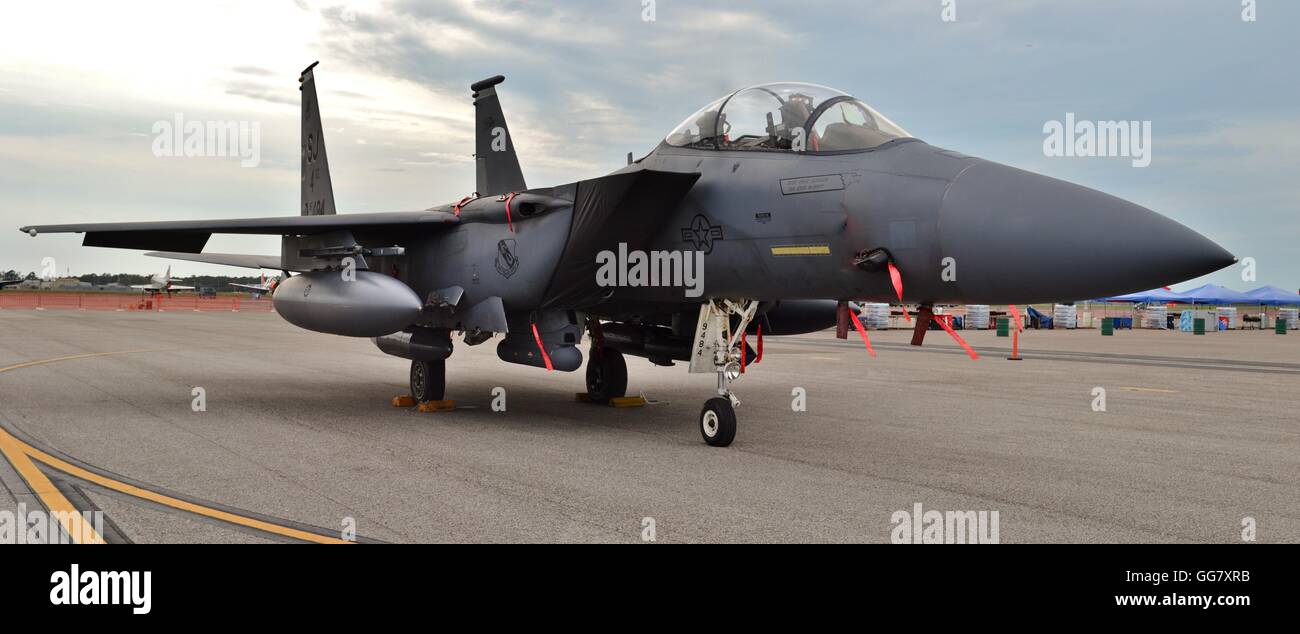 Air Force F-15E Strike Eagle fighter jet on a runway Stock Photo