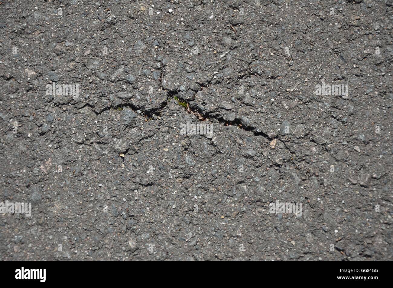 Crack of asphalt roads Stock Photo Alamy
