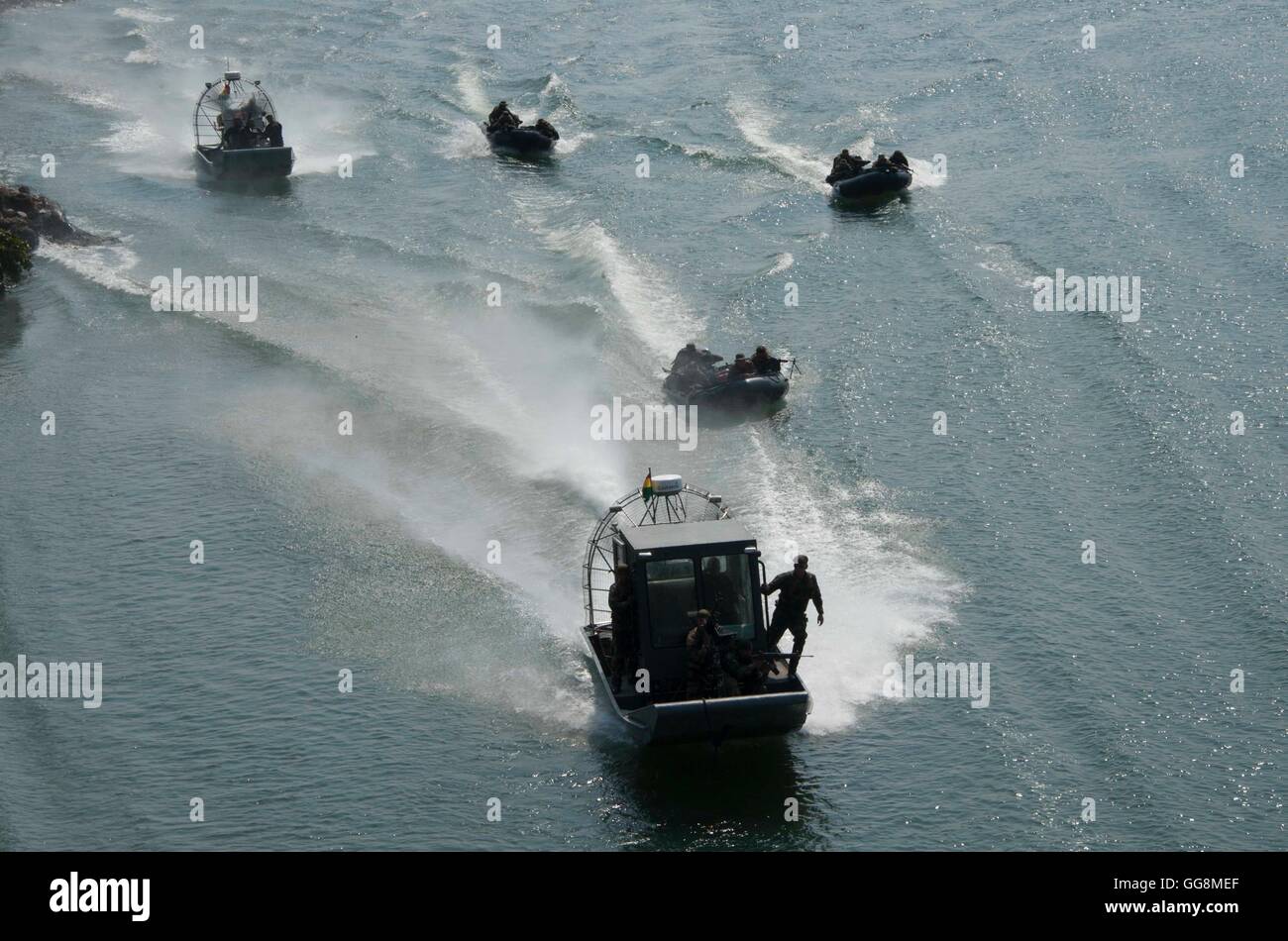 Cochabamba, Bolivia. 3rd Aug, 2016. Speed boats are seen during a military exercise in Chimore Municipality, Cochabamba Department, Bolivia, on Aug. 3, 2016. The exercise is part of an annual training plan, which aims to verify the effectiveness of the marine, land and air operations of Bolivian military forces. Credit:  Freddy Zarco/ABI/Xinhua/Alamy Live News Stock Photo