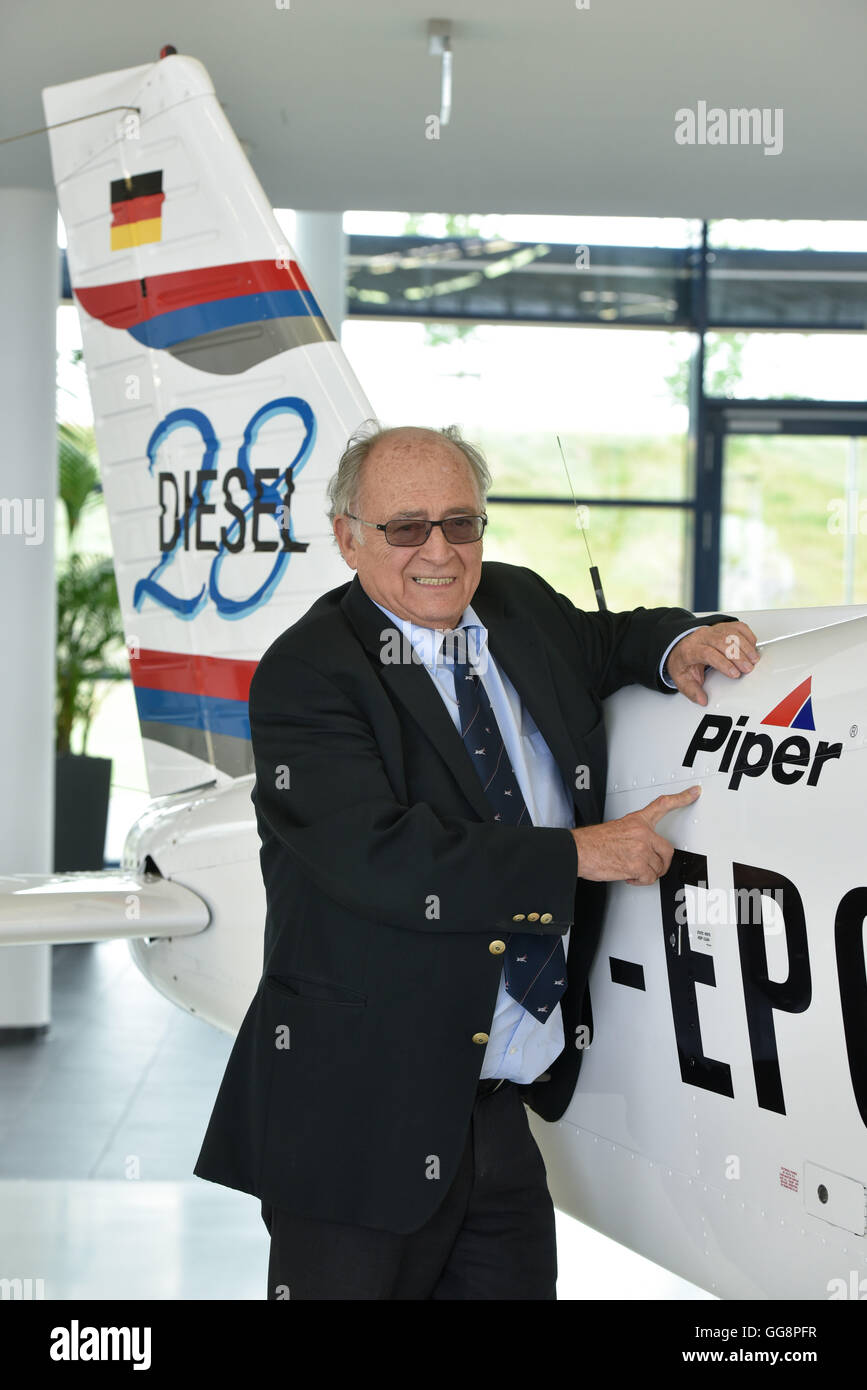 Piper Ceo Otto piper hi-res stock photography and images - Alamy