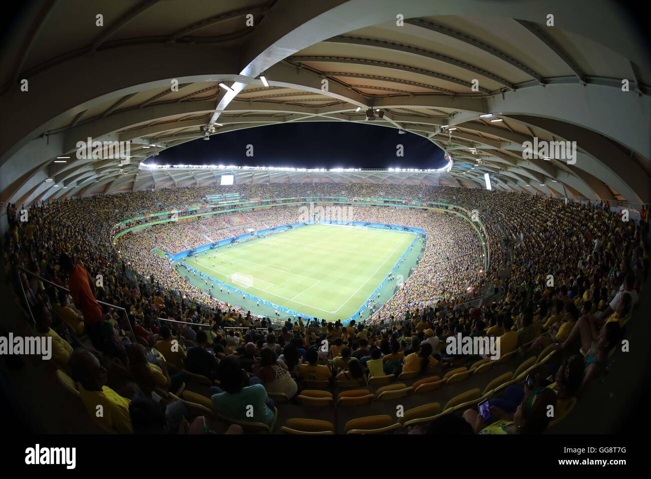 Fans detail string of problems as Manaus World Cup stadium opens