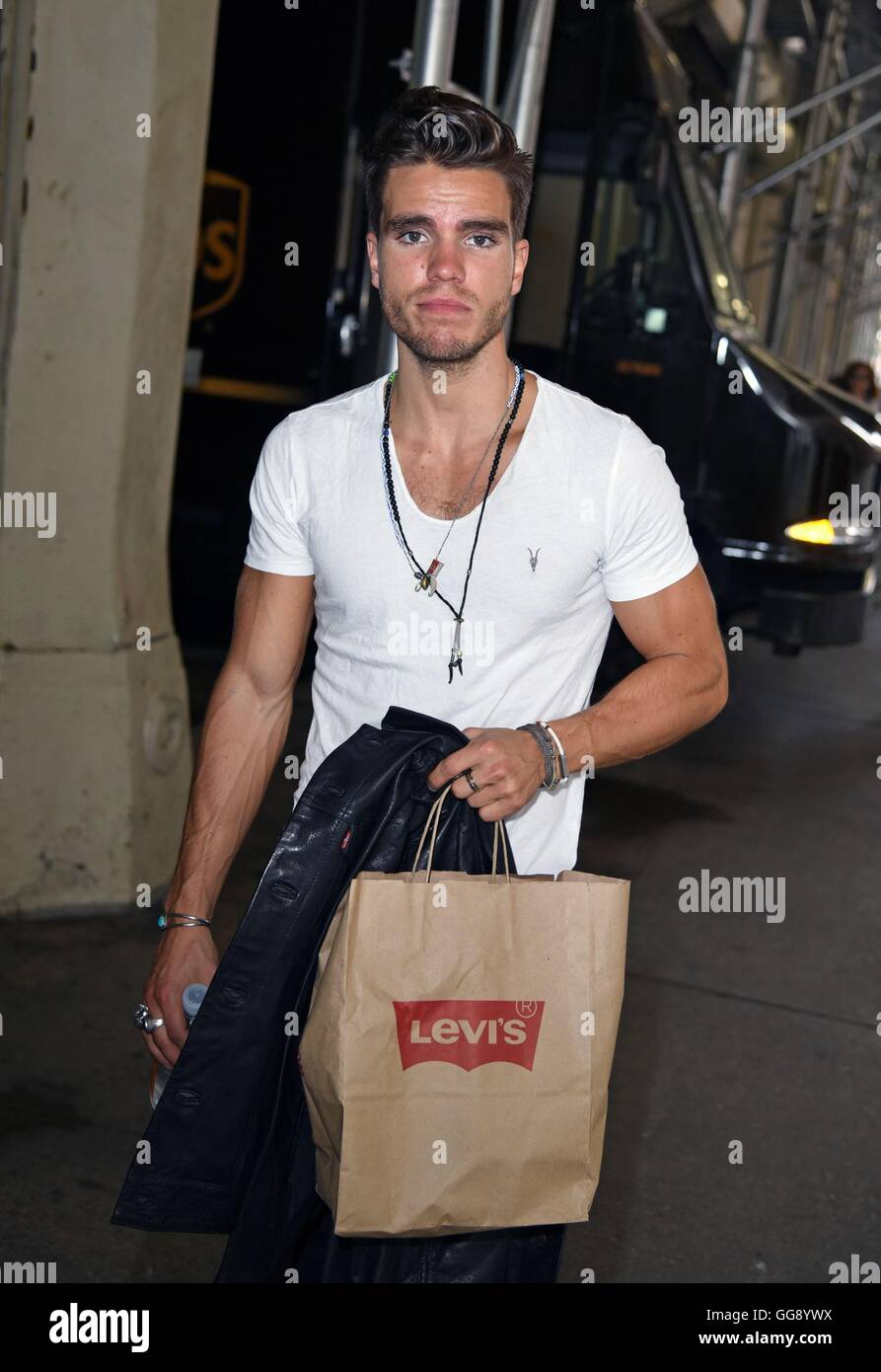 Jj julius son jokull juliusson kaleo celebrity candids wed paparazziec