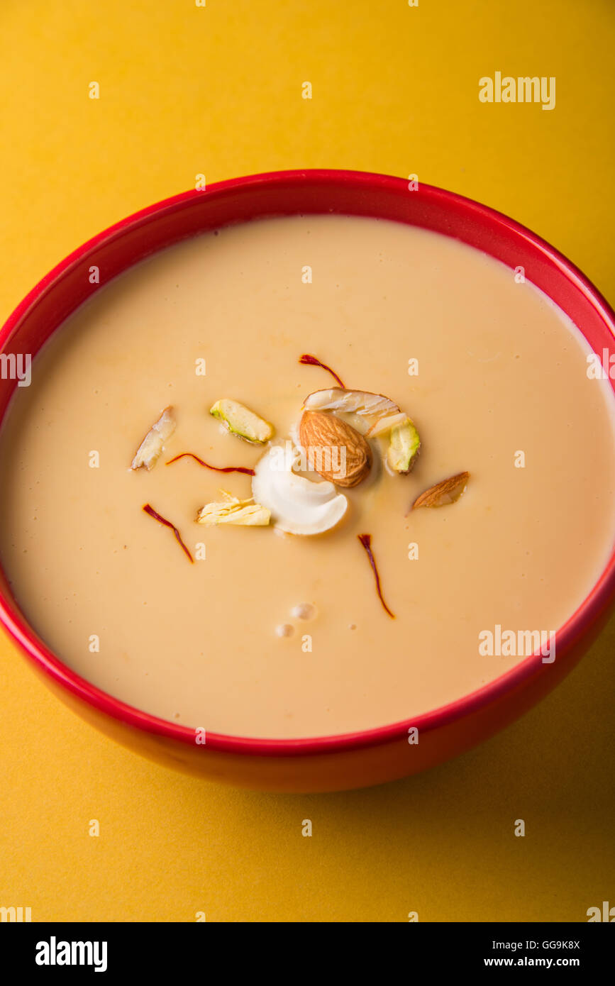 Delicious Indian sweet Rabdi with dry fruits toppings Stock Photo - Alamy