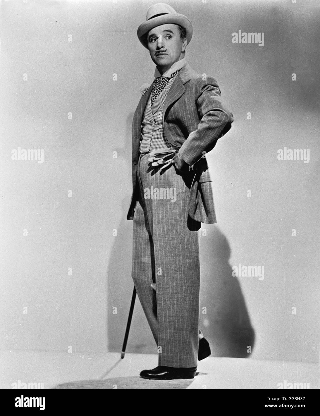 MONSIEUR VERDOUX - DER FRAUENMÖRDER VON PARIS / Monsieur Verdoux USA 1947 / Charles Chaplin CHARLES CHAPLIN als Monsieur Verdoux Regie: Charles Chaplin aka. Monsieur Verdoux Stock Photo