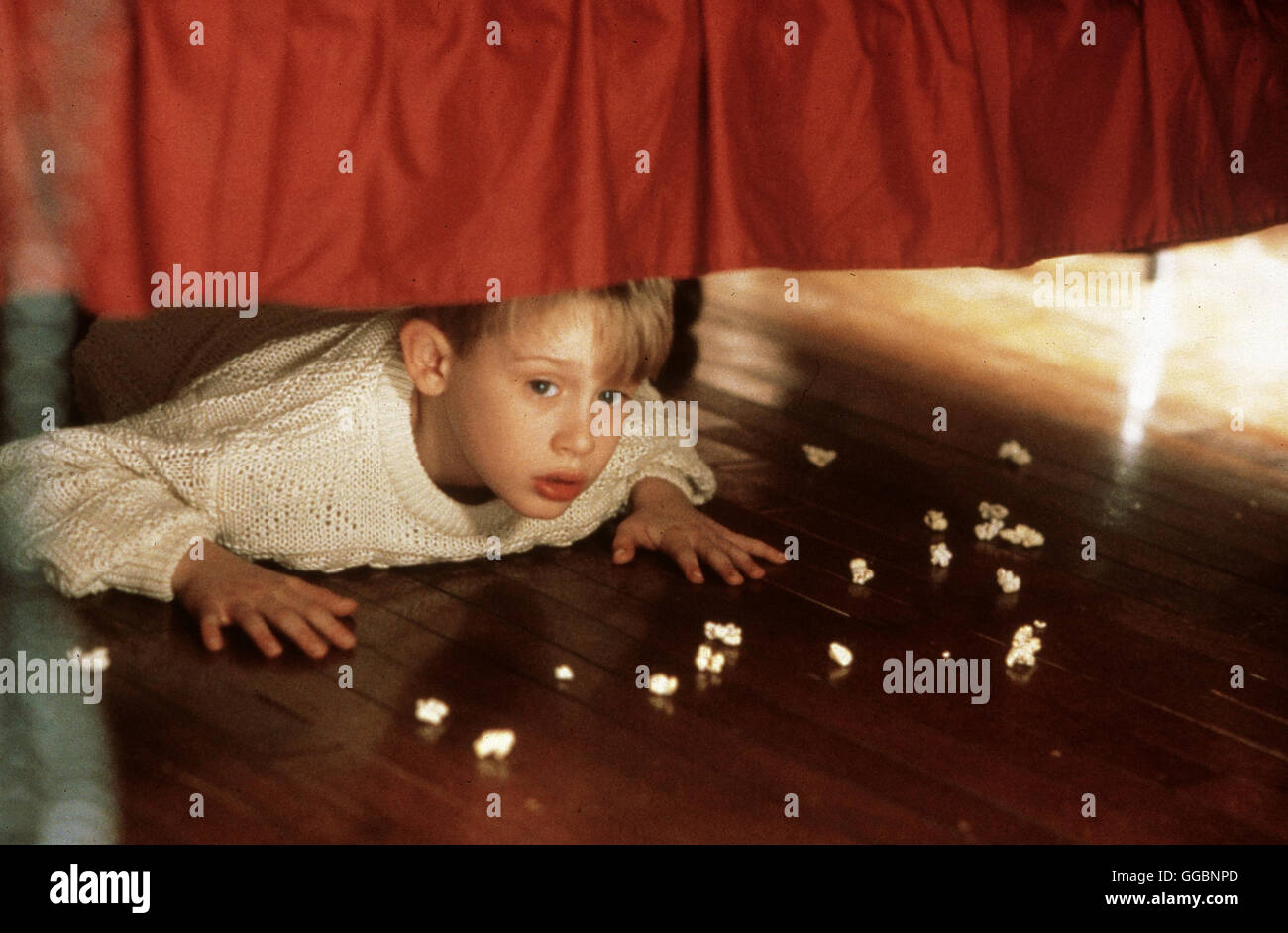 Home alone movie hi-res stock photography and images - Alamy