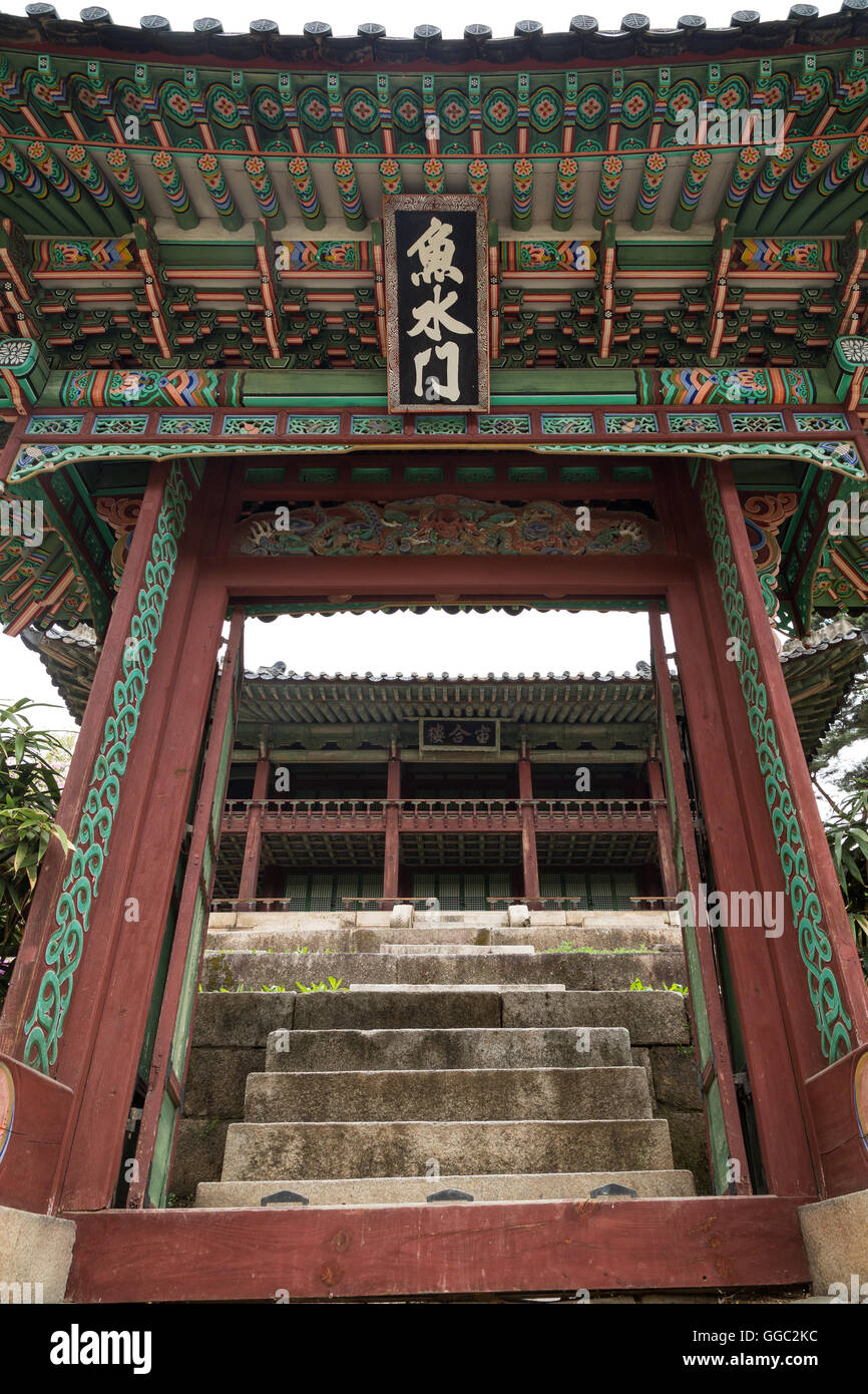 Ornate entrance gate and stairs to Juhamnu Pavilion at Huwon (Secret Garden) at the Changdeokgung Palace in Seoul, South Korea. Stock Photo