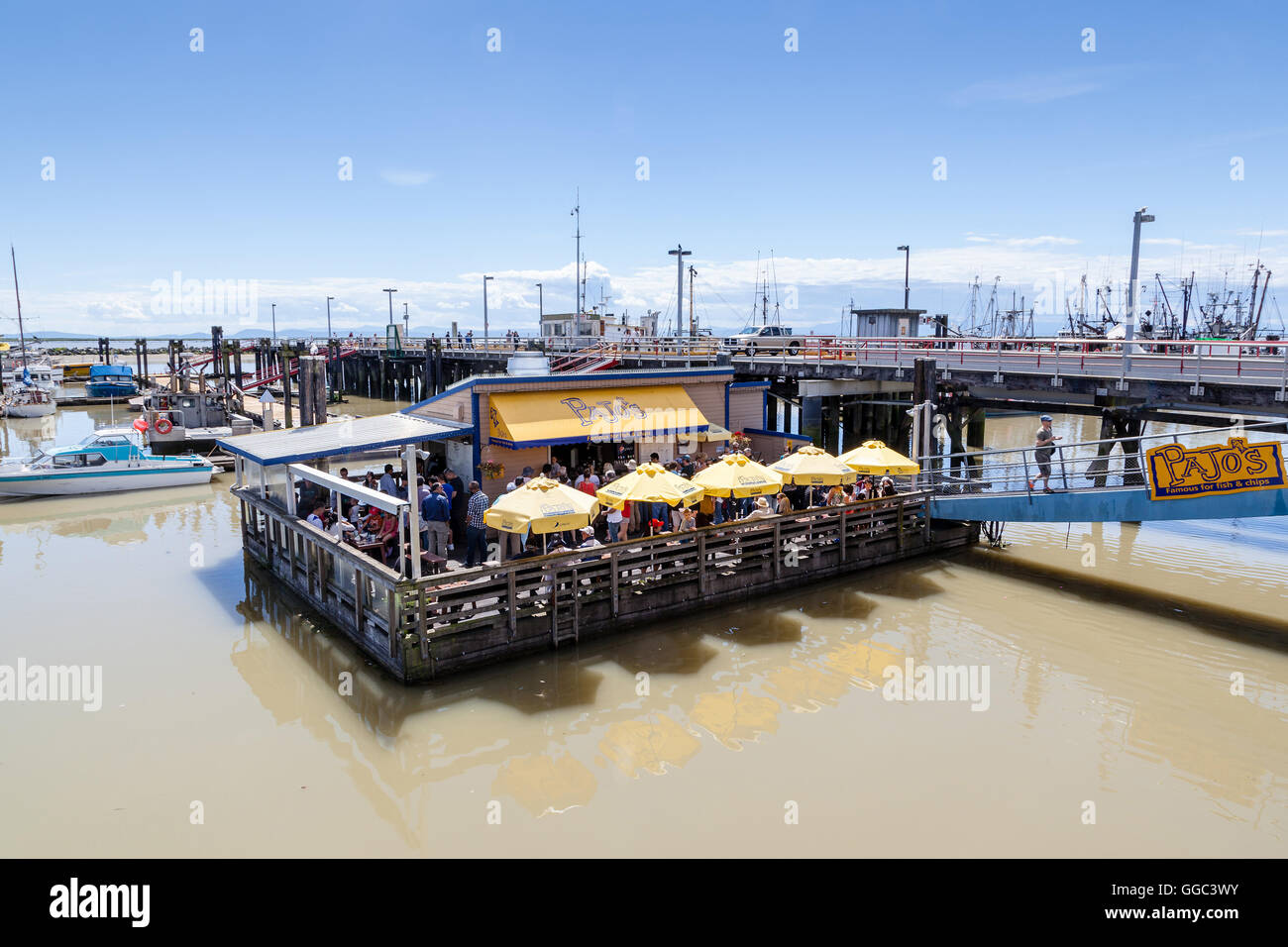 Floating Restaurant at Steveston Village Fisherman's Wharf in Richmond, BC,  Canada Stock Photo - Alamy