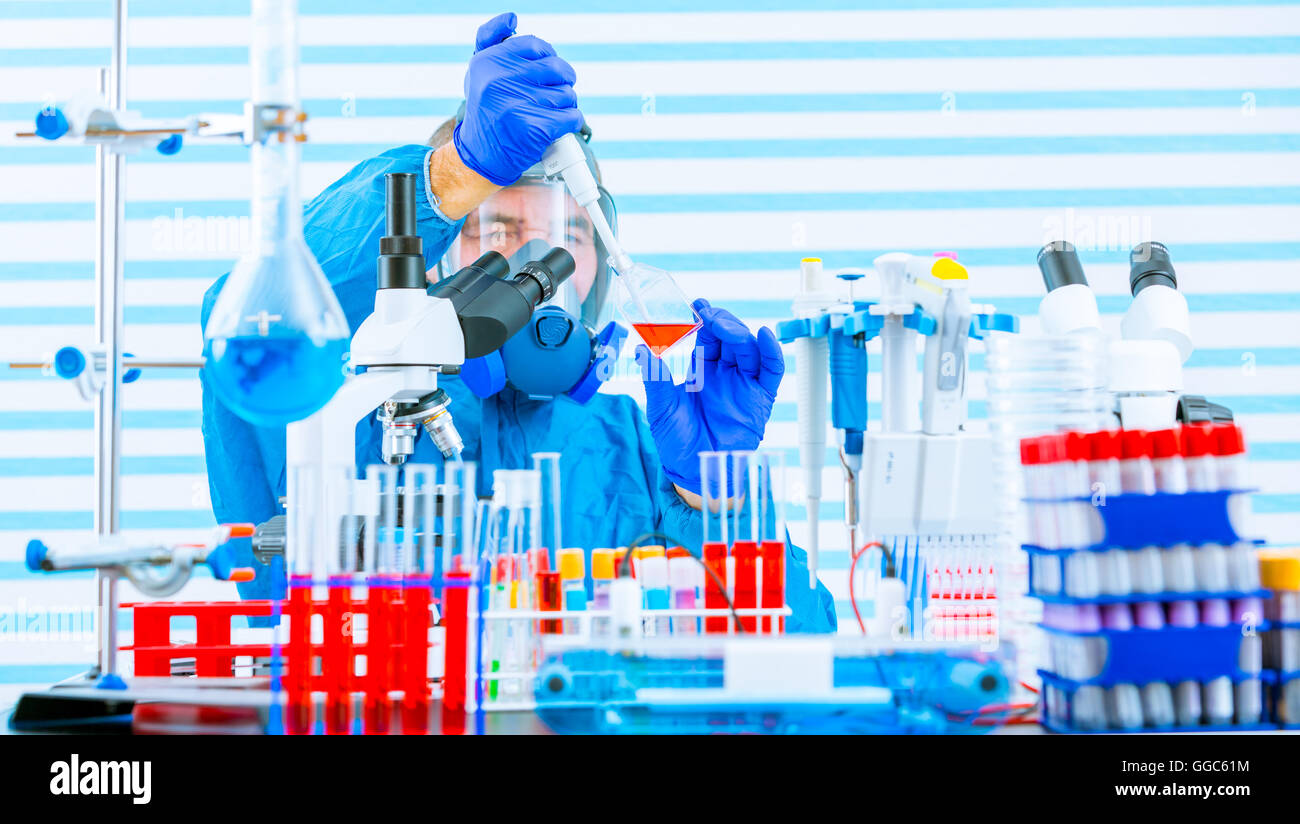 Detection of the pathogen coronavirus (Coronaviridae, Middle East Respiratory Syndrome) infection in the microbiology laboratory Stock Photo