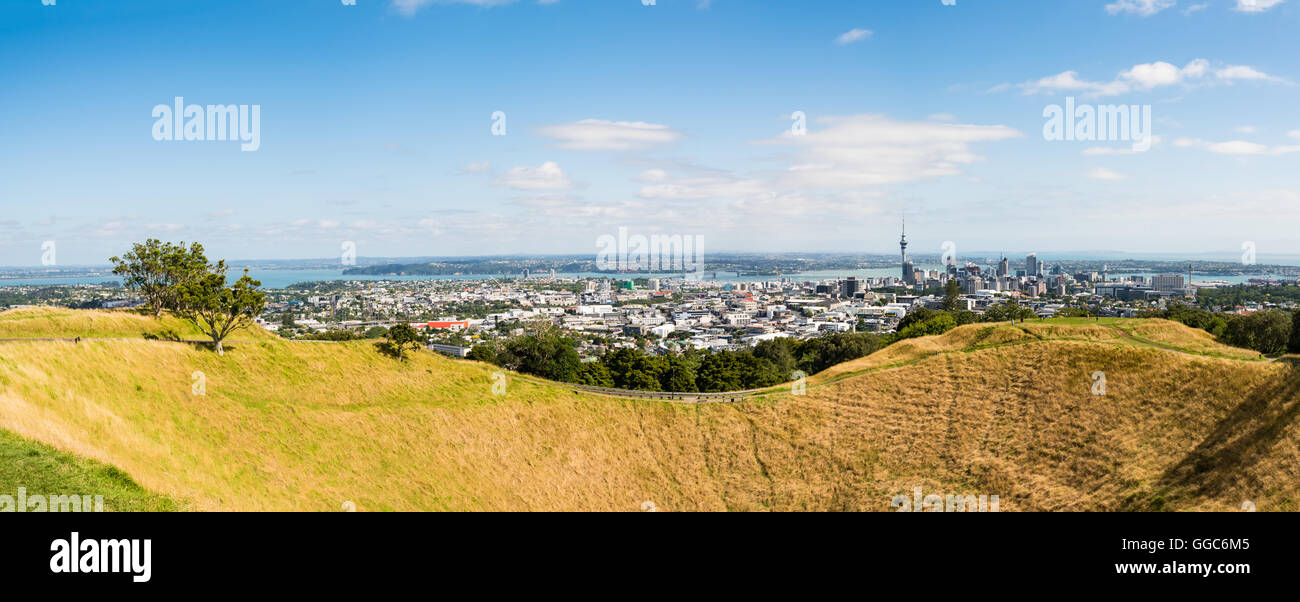 Auckland skyline from Mount Eden Stock Photo