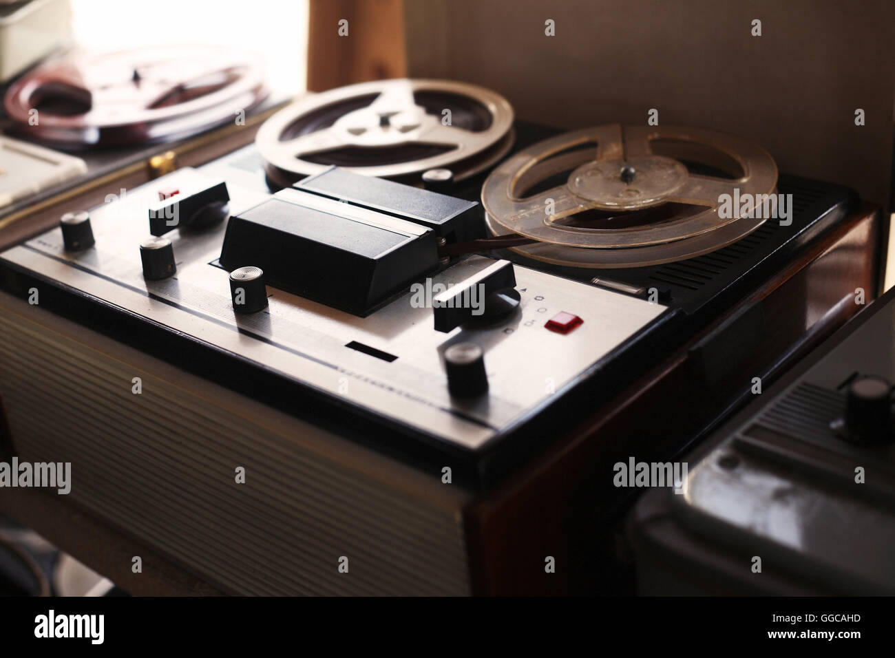 Old tape recorders hi-res stock photography and images - Alamy