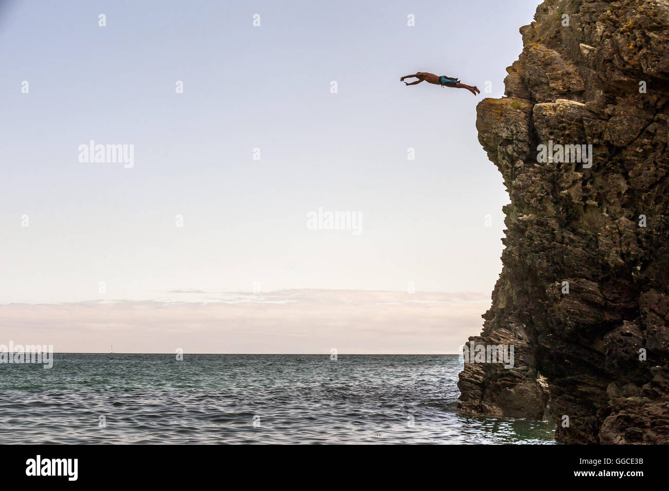 Cliff diver hires stock photography and images Alamy
