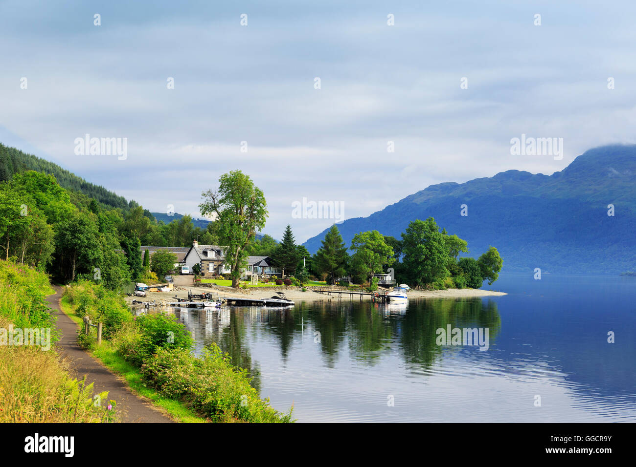 Lochside cottage, Loch Lomond, near Glasgow, Scotland, UK Stock Photo Alamy
