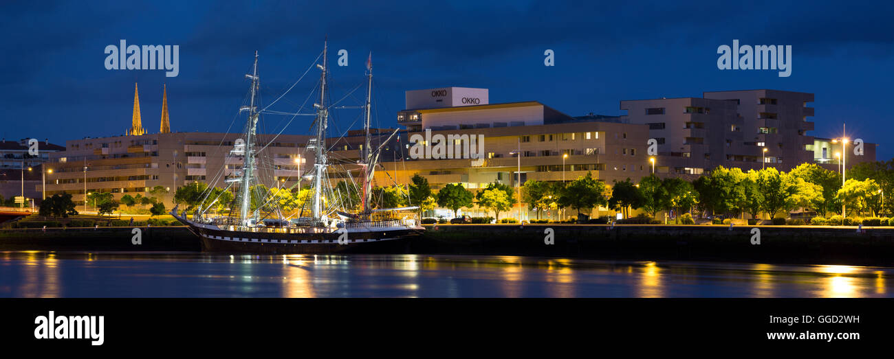 The three-master Belem being alongside the quay E. Foy, in Bayonne (Atlantic Pyrenees - France). Le trois-mâts Belem à Bayonne. Stock Photo