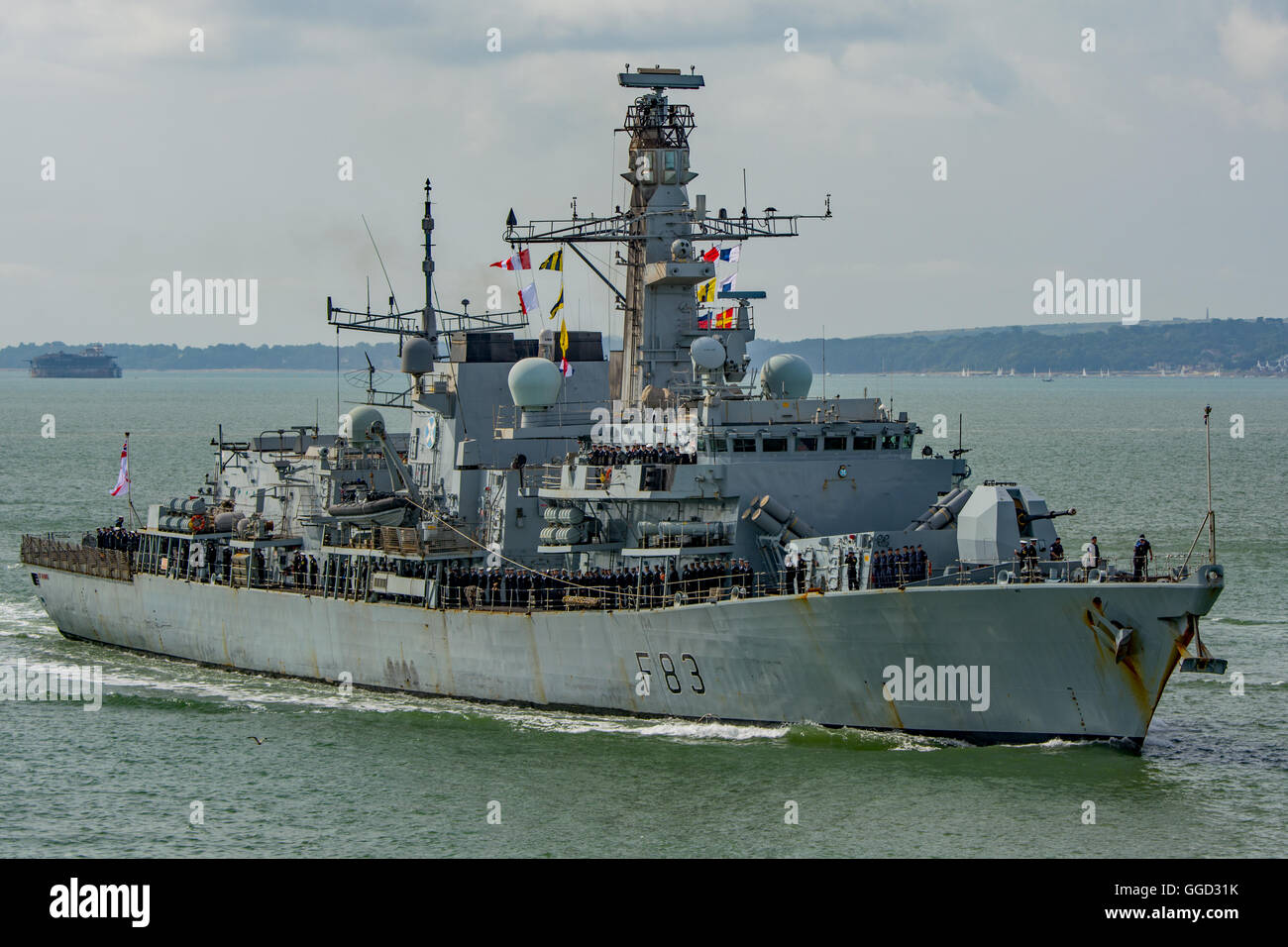 HMS St Albans (F83), returns to Portsmouth after Gulf deployment Stock ...