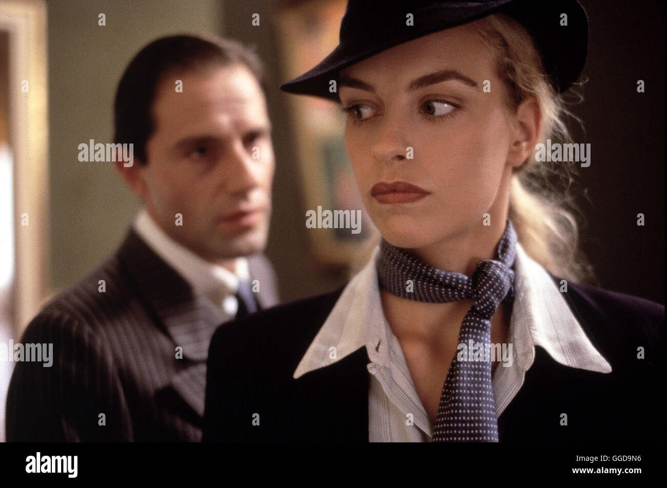 DER VULKAN / D 1999 / Ottokar Runze Paris, Mitte der 30er Jahre