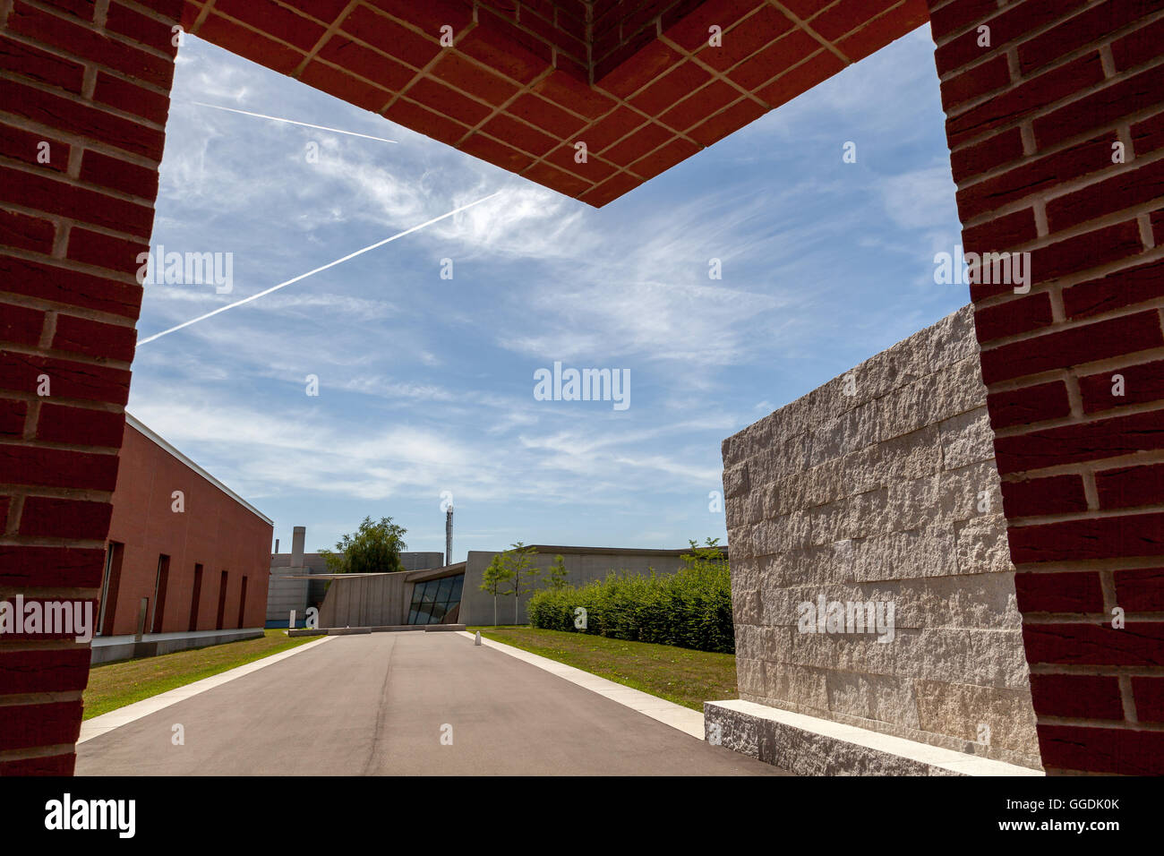 The promenade with “open rooms” by Àlvaro-Siza at the Vitra Campus, Weil am Rhein, Germany. Stock Photo