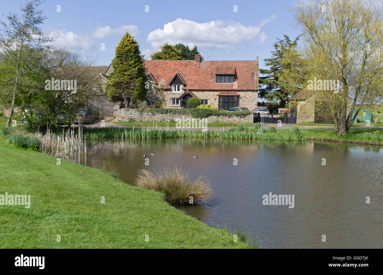 Village green pond hires stock photography and images Alamy