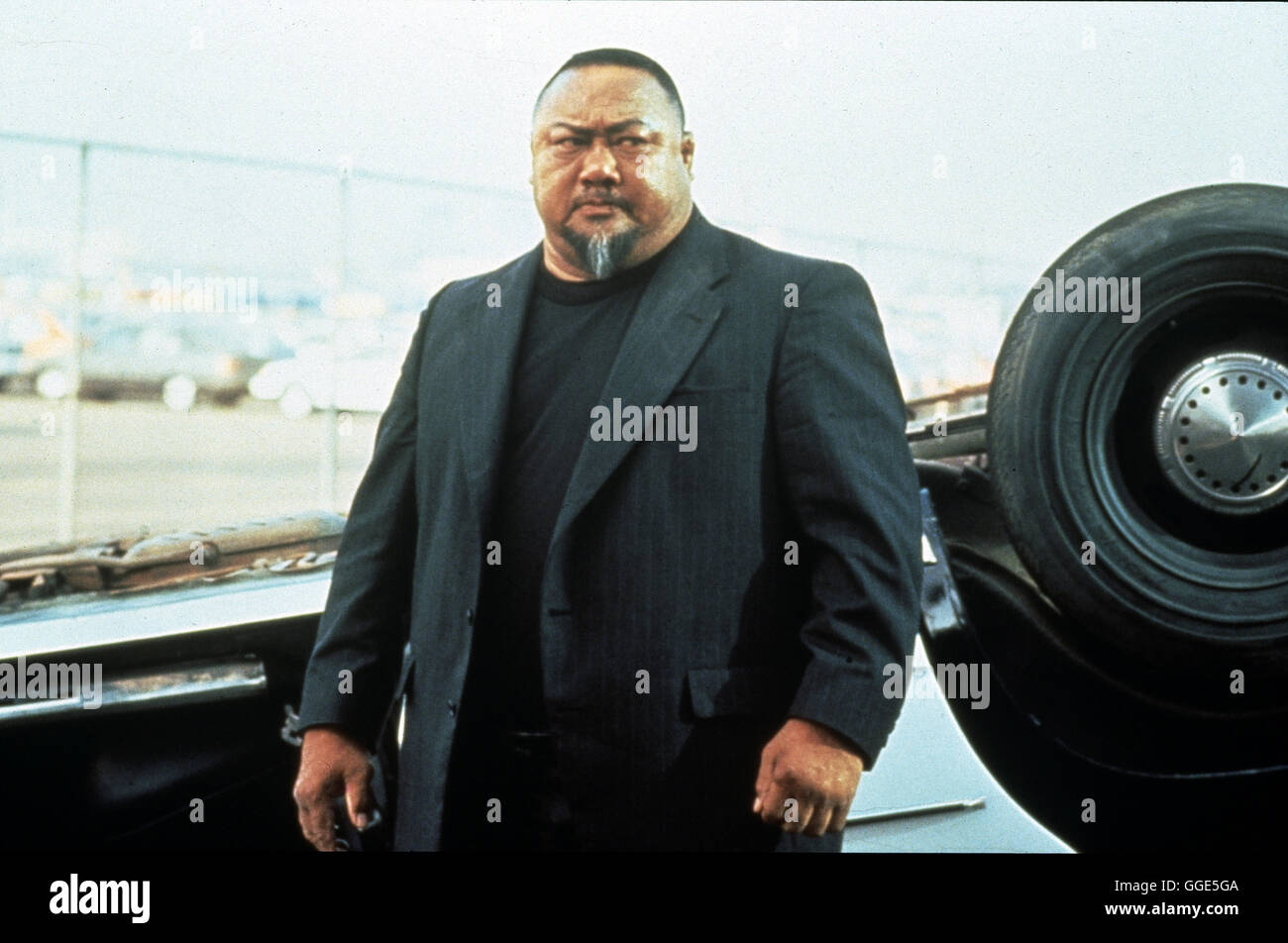 Perfekte waffe hires stock photography and images Alamy