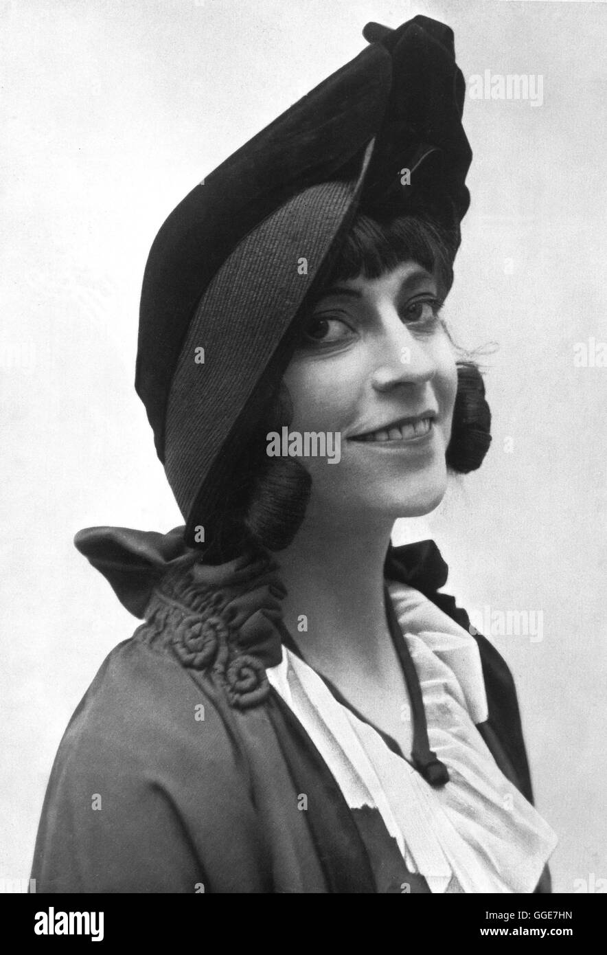 Asta nielsen hi-res stock photography and images - Alamy