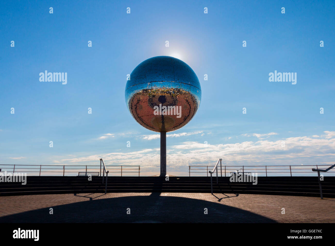 Mirror ball blackpool hires stock photography and images Alamy