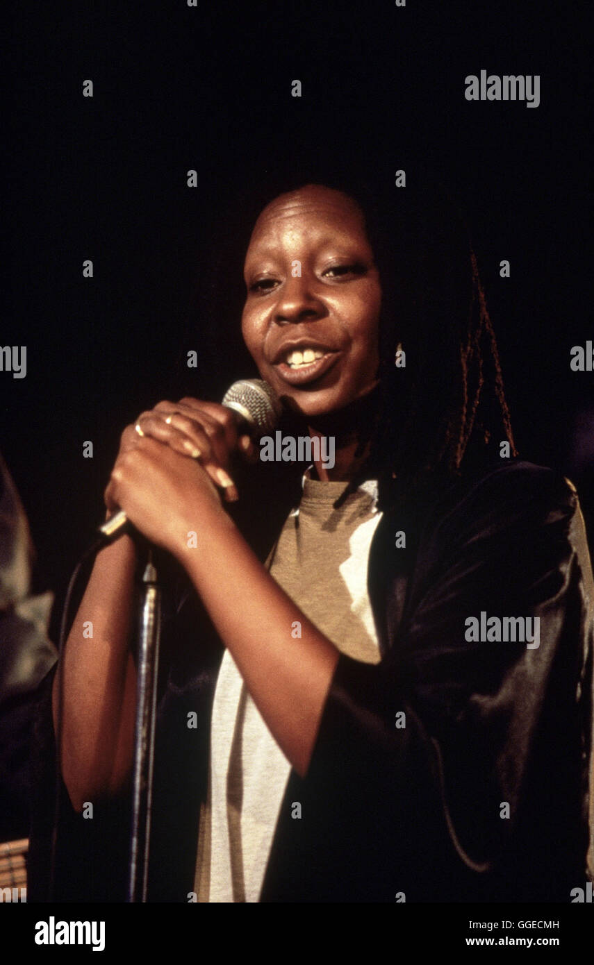 KAFFEE, MILCH & ZUCKER / Boys on the Side USA 1995 / Herbert Ross Szene mit WHOOPI GOLDBERG (Jane Deluca). Regie: Herbert Ross aka. Boys on the Side Stock Photo