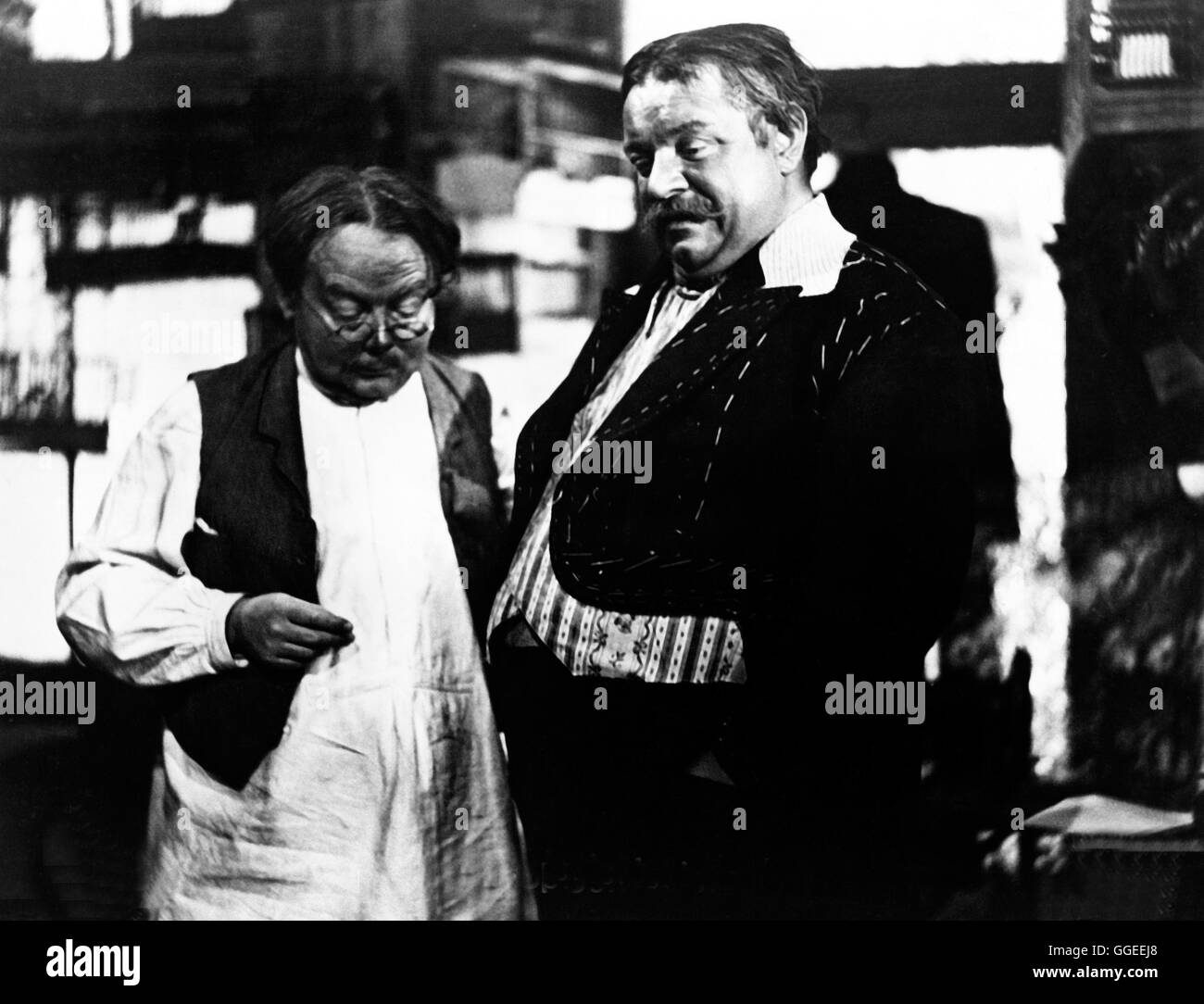 DER POSTMEISTER / Deutschland 1940 / Gustav Ucicky STEPHAN HEINDL, HEINRICH GEORGE (Postmeister) Regie: Gustav Ucicky Stock Photo