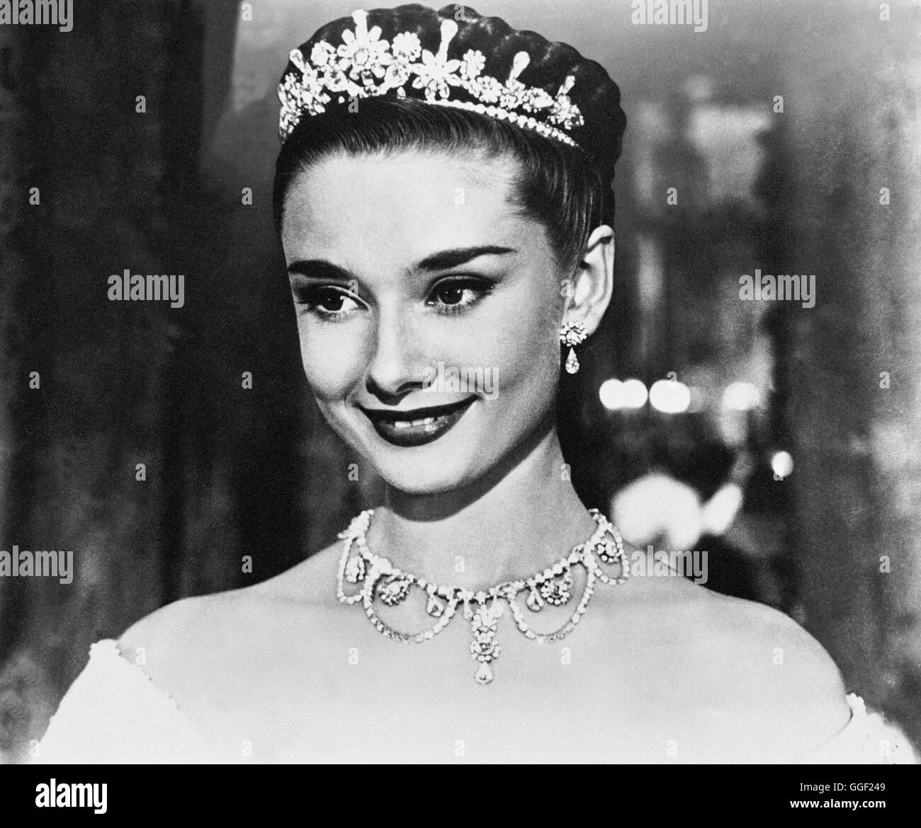Roman Holiday Audrey Hepburn In High Resolution Stock Photography and - Audrey Hepburn Ein Herz Und Eine Krone