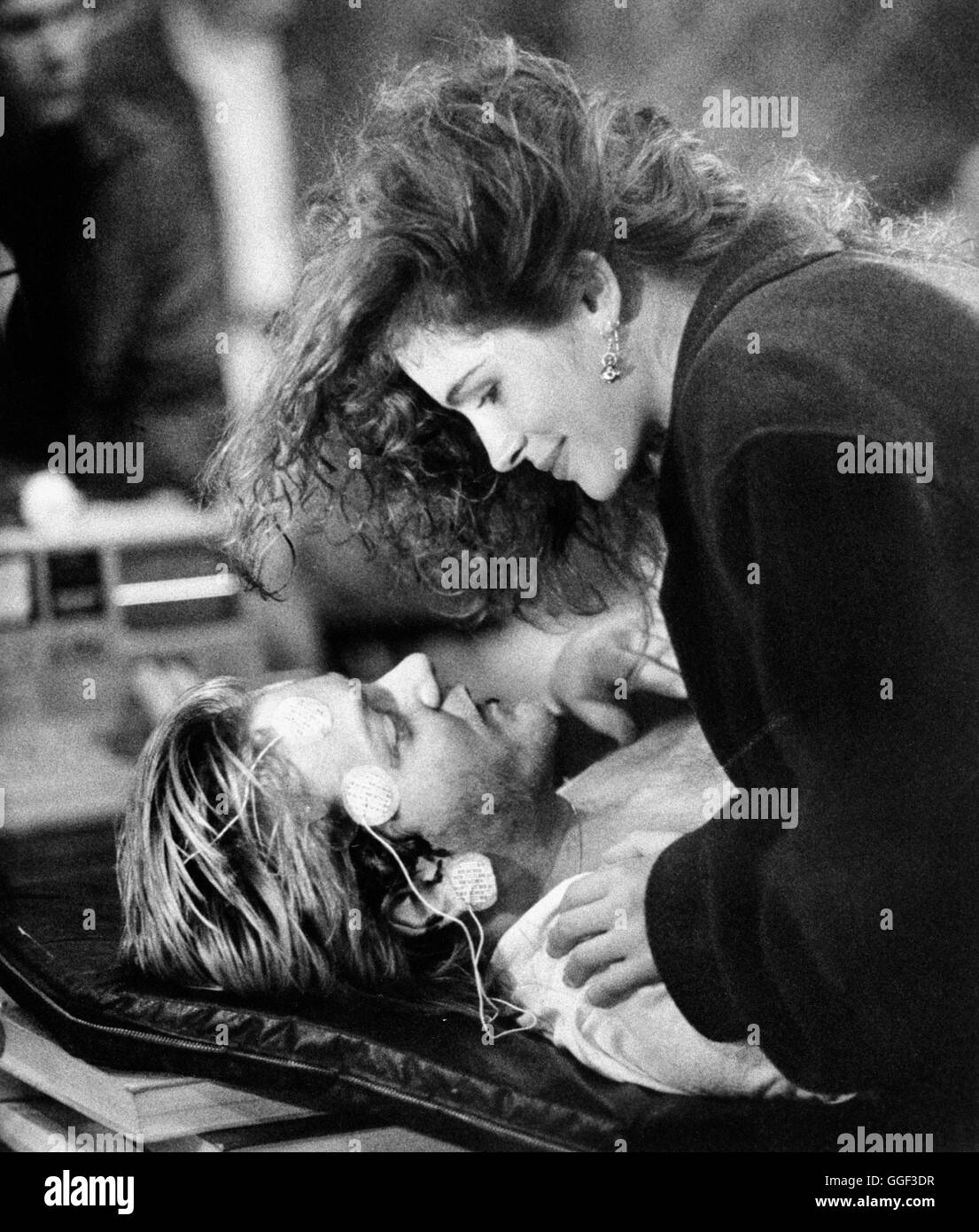 Flatliners 1990 julia roberts Black and White Stock Photos & Images Alamy