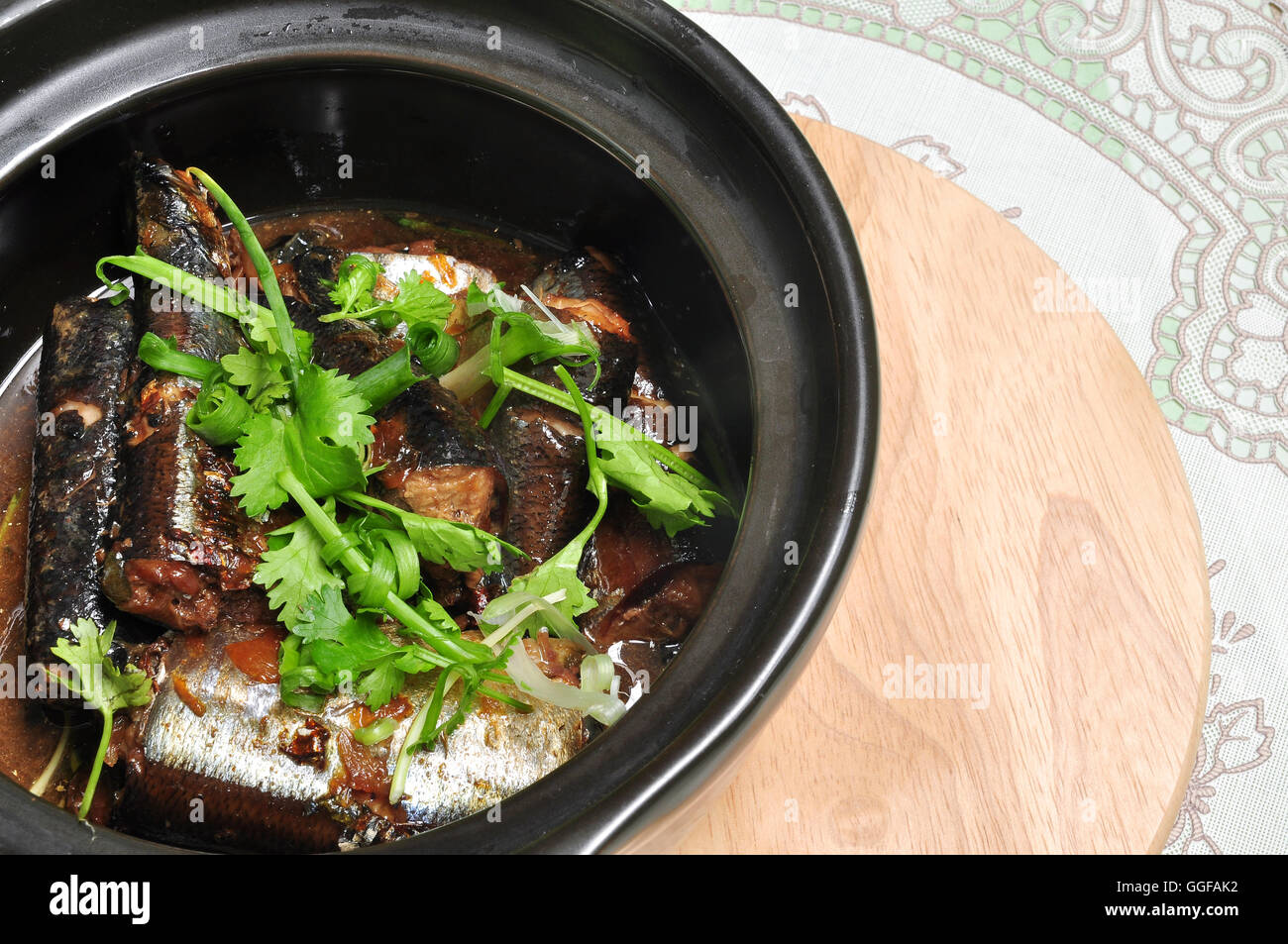 Vietnamese braised fish or ca kho to Stock Photo Alamy