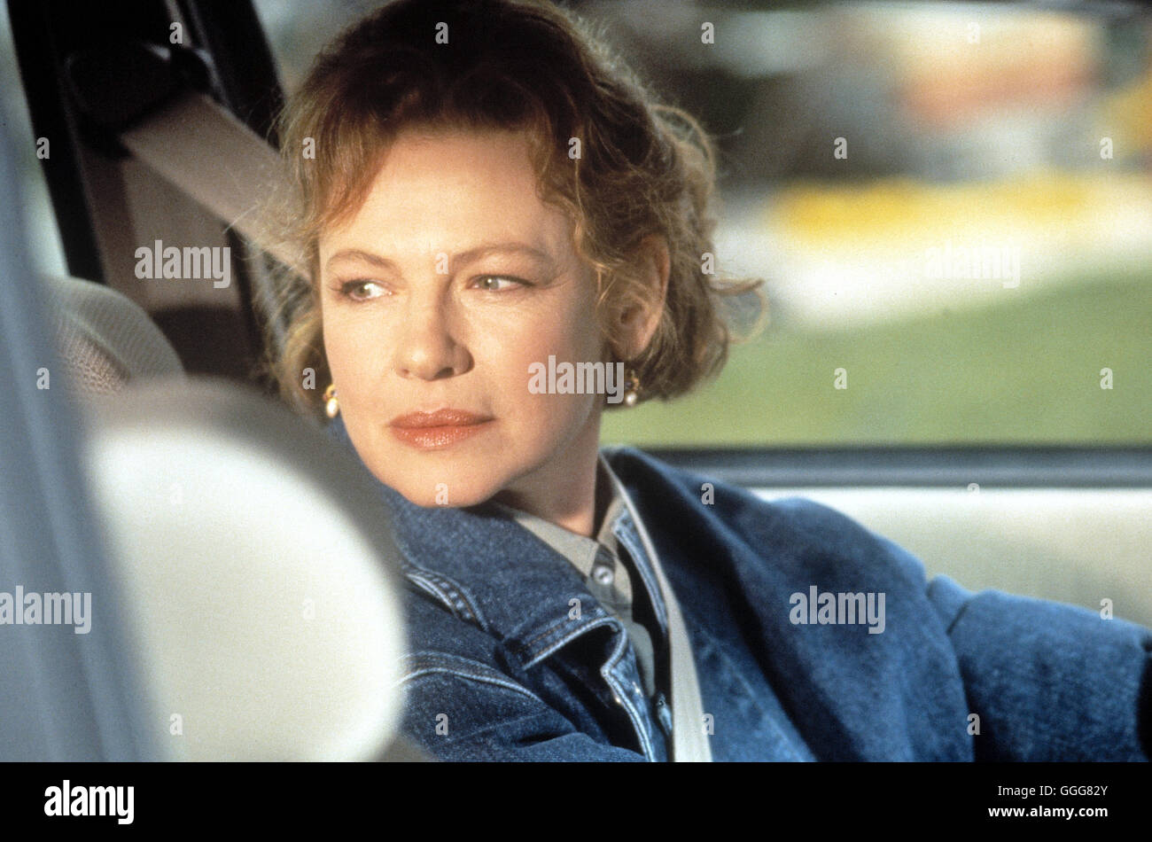 COPS & ROBBERSONS - DAS HAUT DEN STÄRKSTEN BULLEN UM / Cops & Robbersons USA 1994 / Michael Ritchie DIANNE WIEST (Helen Robberson) Regie: Michael Ritchie aka. Cops & Robbersons Stock Photo