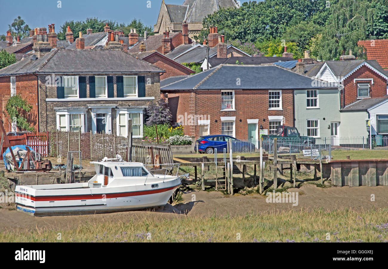 Rowhedge Wivenhoe House & Motor Boat By River Colne Essex England Stock