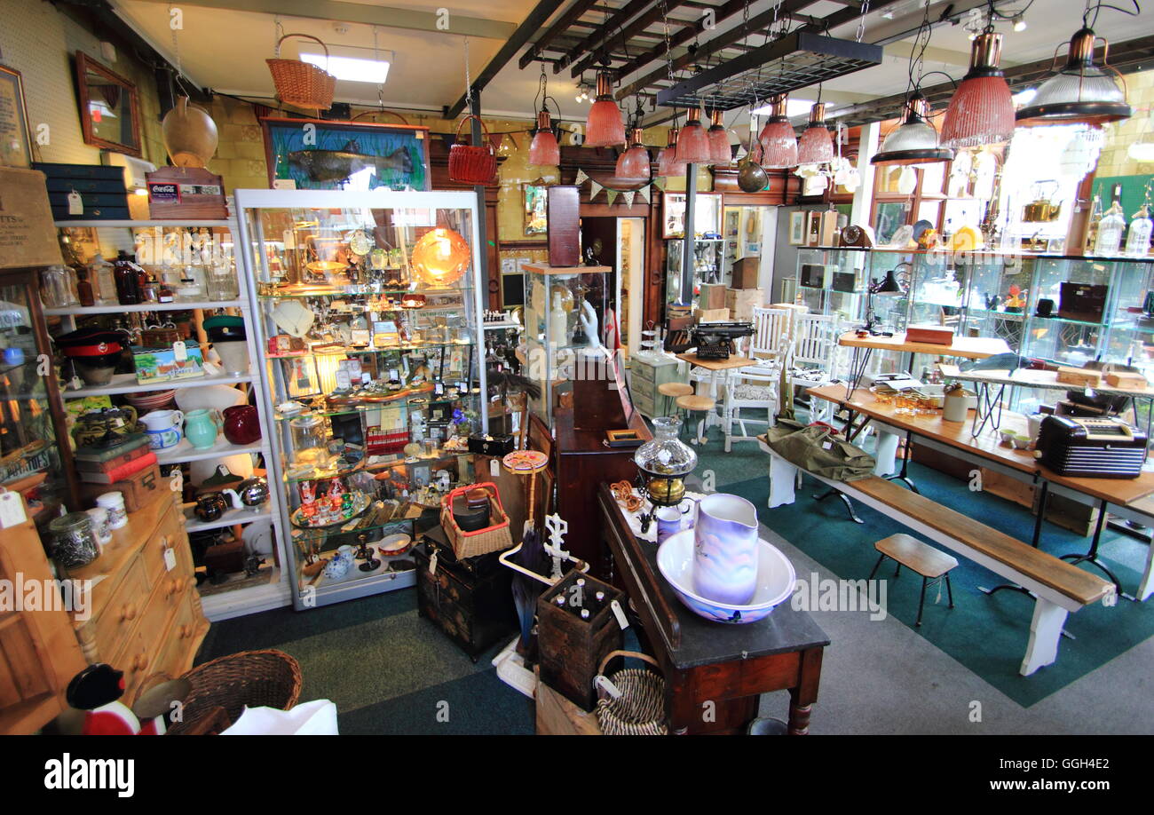 Vintage bank antiques hires stock photography and images Alamy