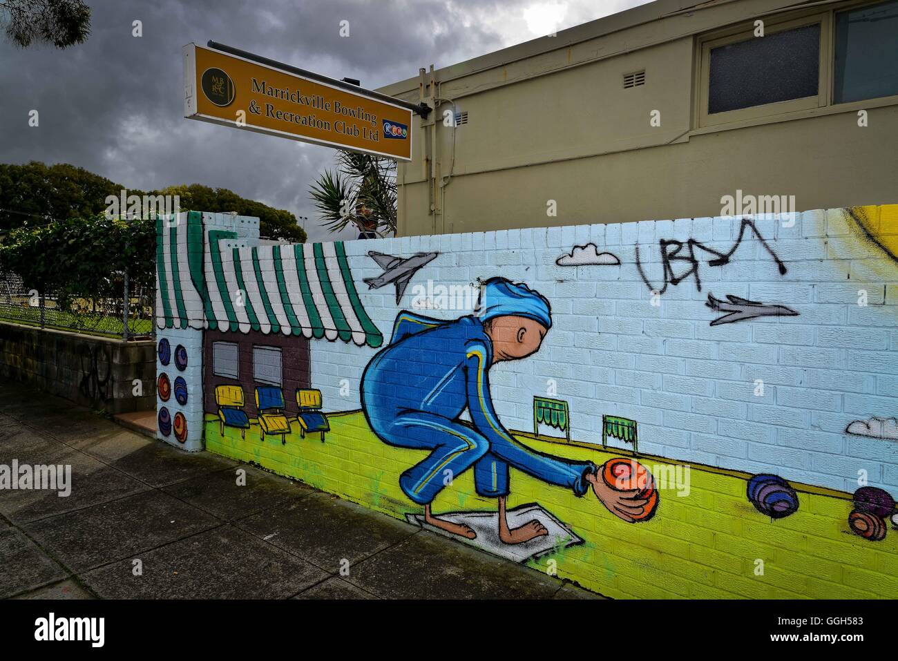 Australia. 06th Aug, 2016. Street artwork produced by 'Skulk' for Marrickville Bowling Club as part of the 2016 Perfect Match program on August 06, 2016, in Sydney, Australia. Perfect Match is a inner city council initiative inviting local property owners to find their Perfect Match by registering interest to have graffitied walls transformed by renowned street artists. Credit:  Hugh Peterswald/Pacific Press/Alamy Live News Stock Photo