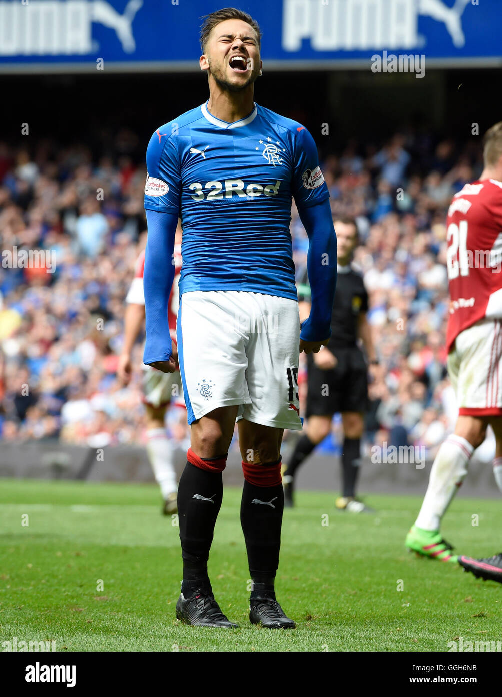 Rangers' Harry Forrester looks to the sky in frustration after his effort on goal went close during the Ladbrokes Scottish Premiership match at the Ibrox Stadium, Glasgow. Stock Photo