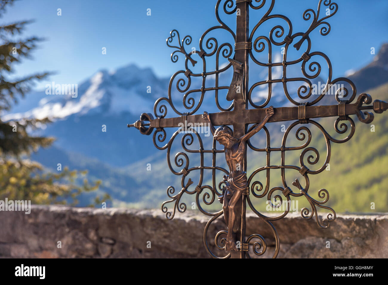 geography / travel, Italy, South Tyrol, old cemetery cross on the cemetery of Rein in Taufers, Reintal, Additional-Rights-Clearance-Info-Not-Available Stock Photo