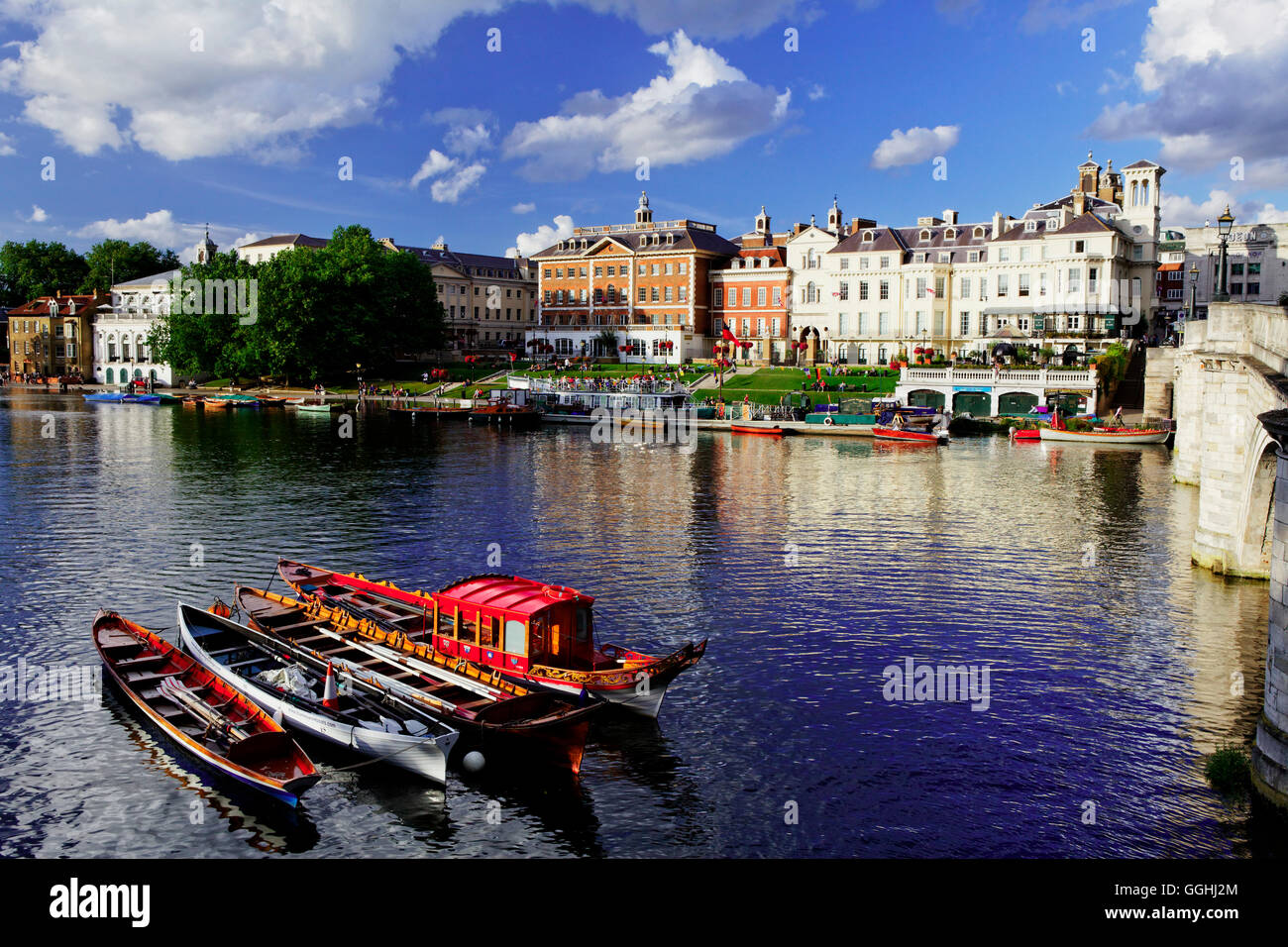 Thames and Waterfront, designed by Quinian Terry, Richmond upon Thames ...