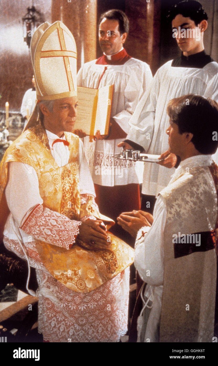 DIE DORNENVÖGEL (4) / The Thorn Birds USA 1983 / Daryl Duke Szene mit Ralph de Bricassart