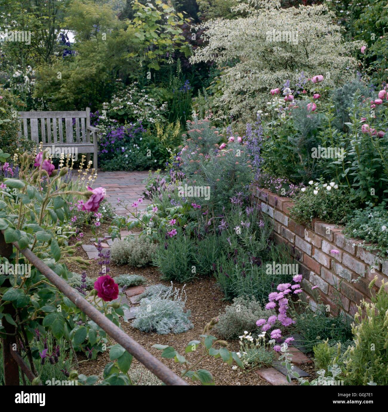 Cottage Garden - (Please credit: Photos Horticultural/designer Roger Platts) - (Chelsea FS 97)   COT073370  Compulsory Stock Photo