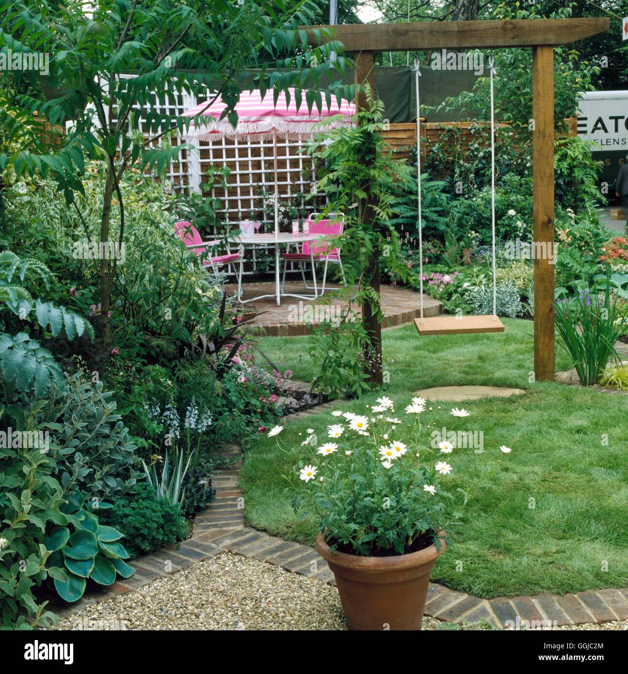 Chelsea garden hires stock photography and images Alamy