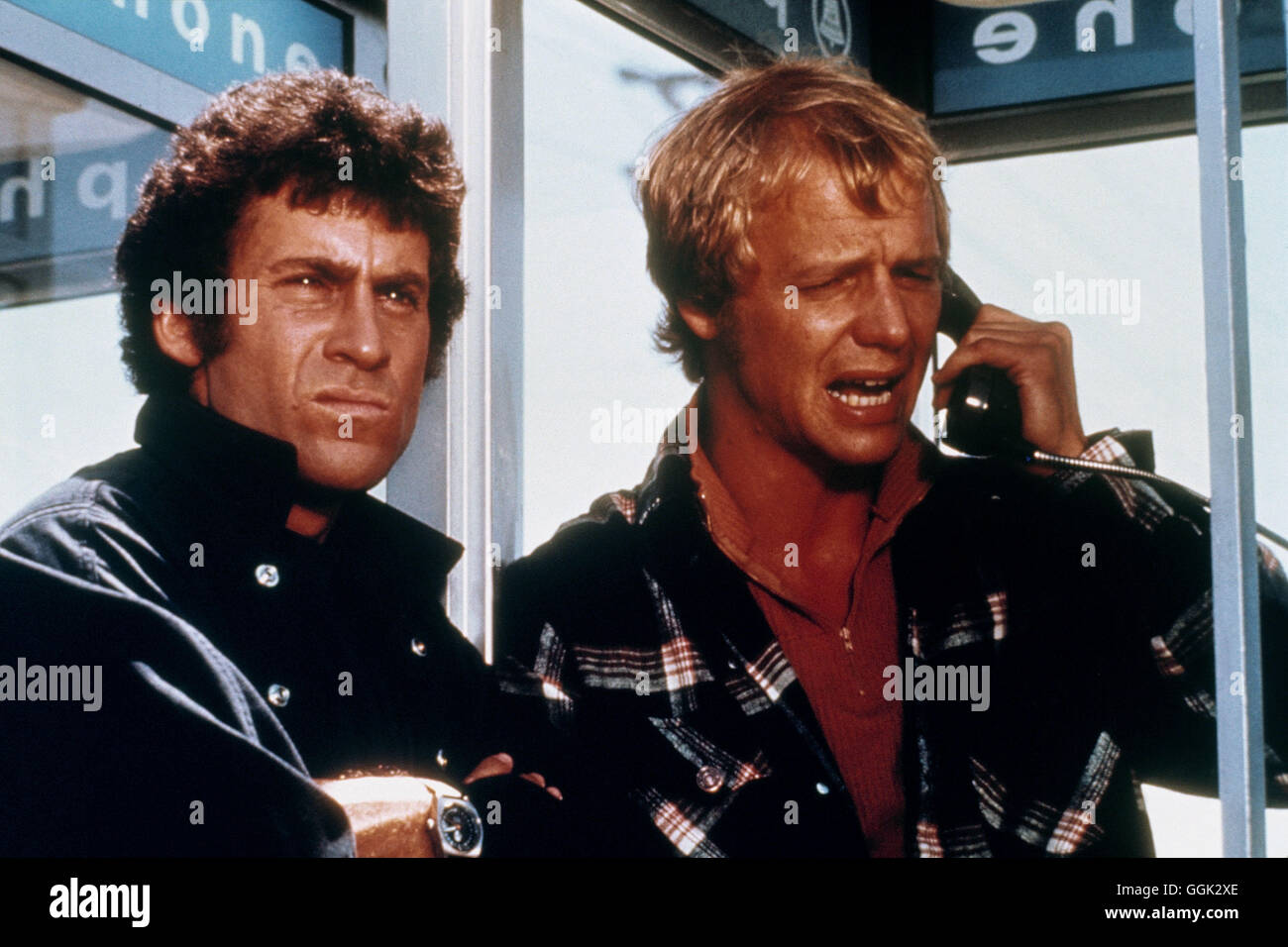 STARSKY & HUTCH / Jo-Jo USA 1976 / Dave Starsky (PAUL MICHAEL GLASER), Ken 'Hutch' Hutchinson (DAVID SOUL) aka. Jo-Jo Stock Photo