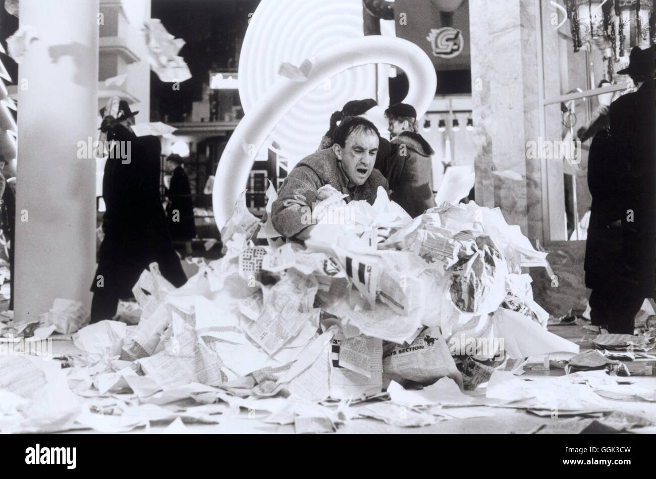 BRAZIL / Brazil GB 1984 / Terry Gilliam Sam Lowry (JONATHAN PRYCE) box